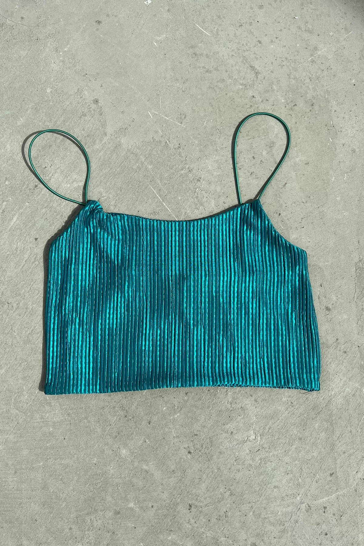 Pleated Crop with Rope Strap