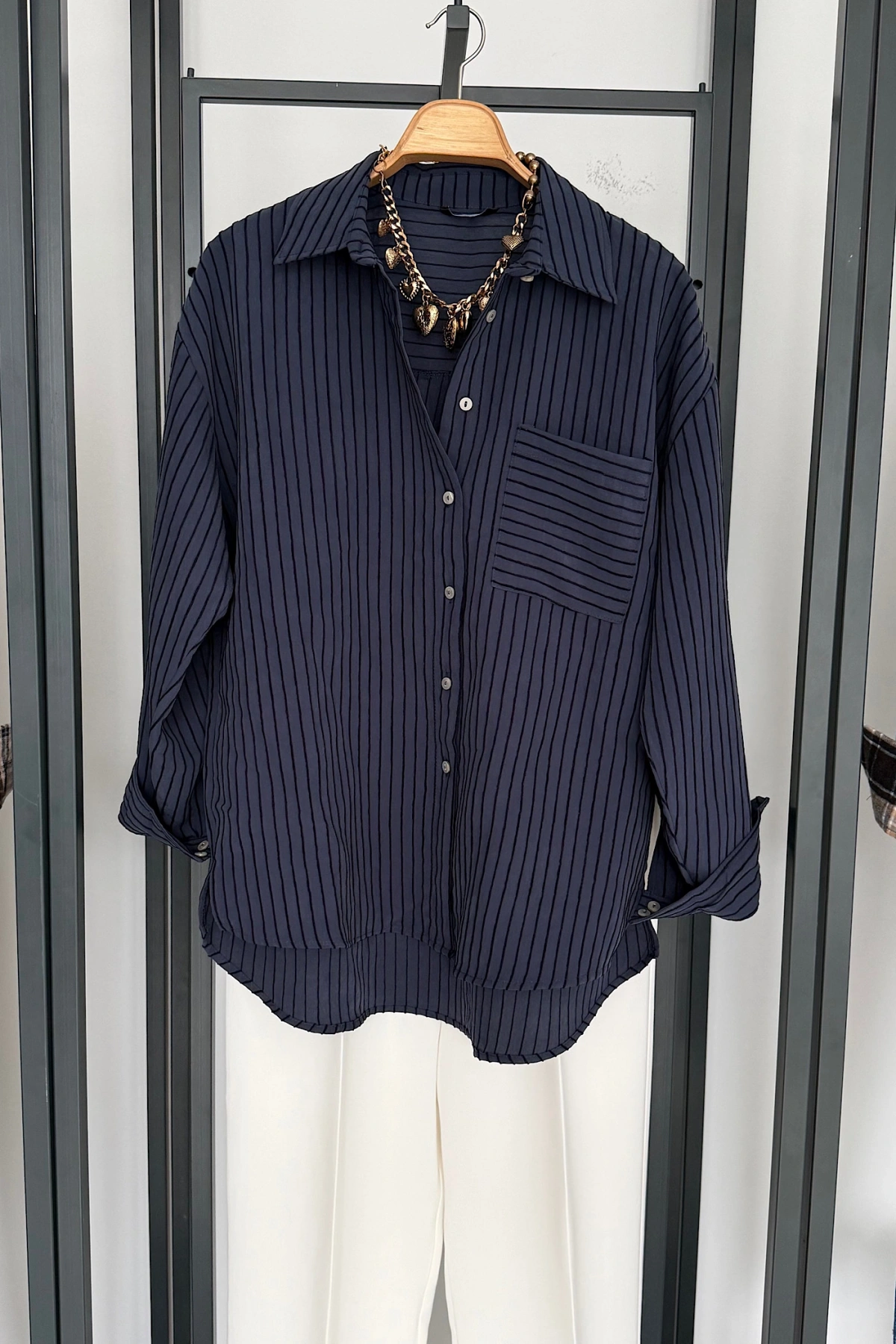 Kabartma Dokulu Oversize Gömlek Lacivert