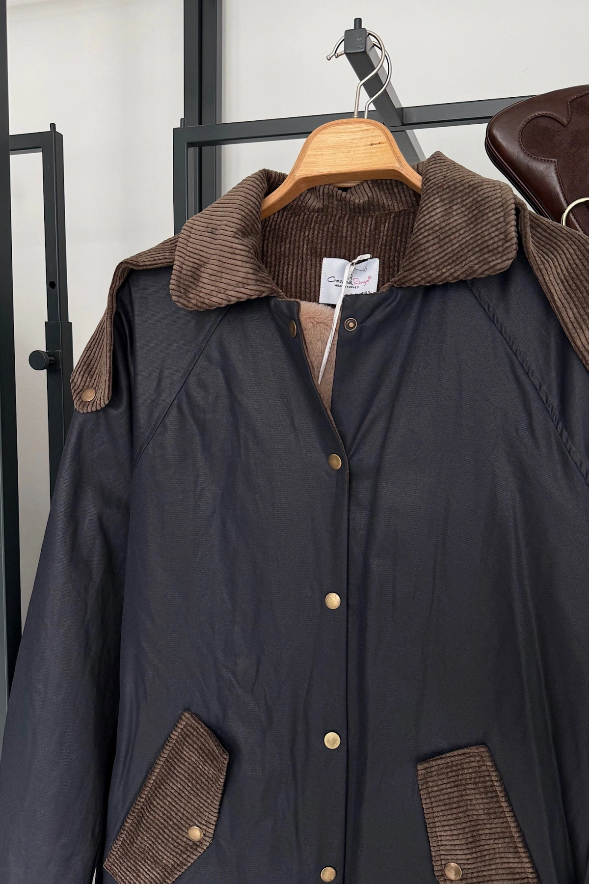 Kadife Detaylı İçi Kürklü Parka Mont Lacivert