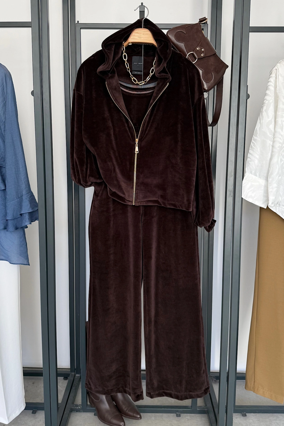 Kadife Üçlü Takım Kahverengi