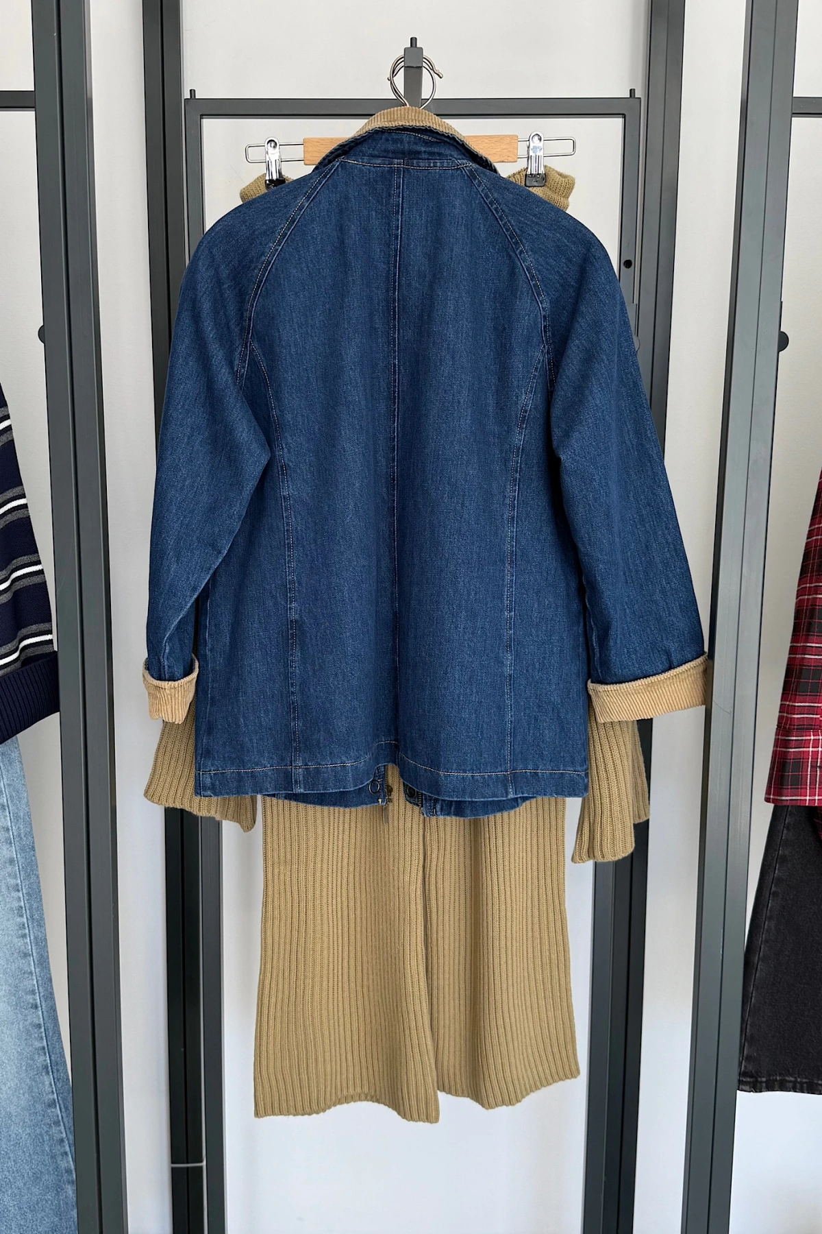 Kadife Yaka Ve Kol Detaylı Denim Ceket Mavi