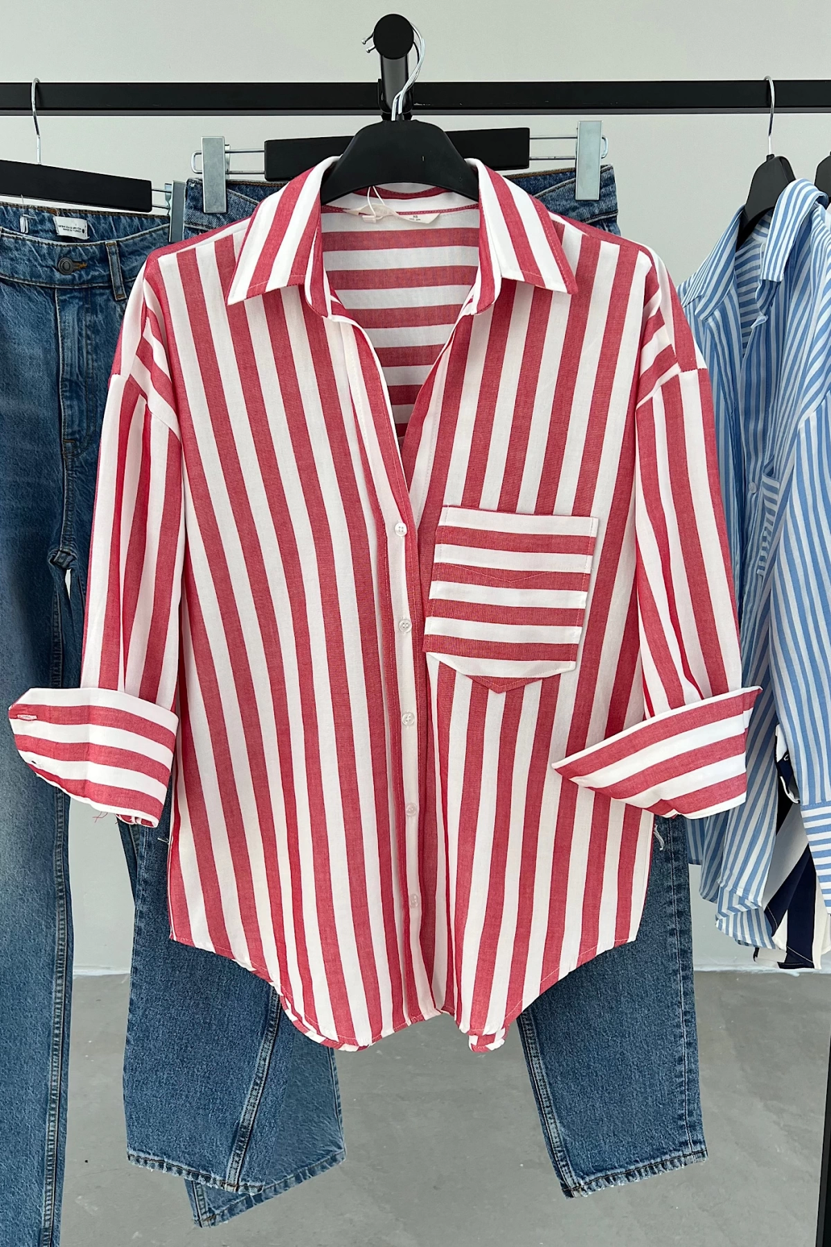 Womens Single Pocket Oversize Linen Shirt