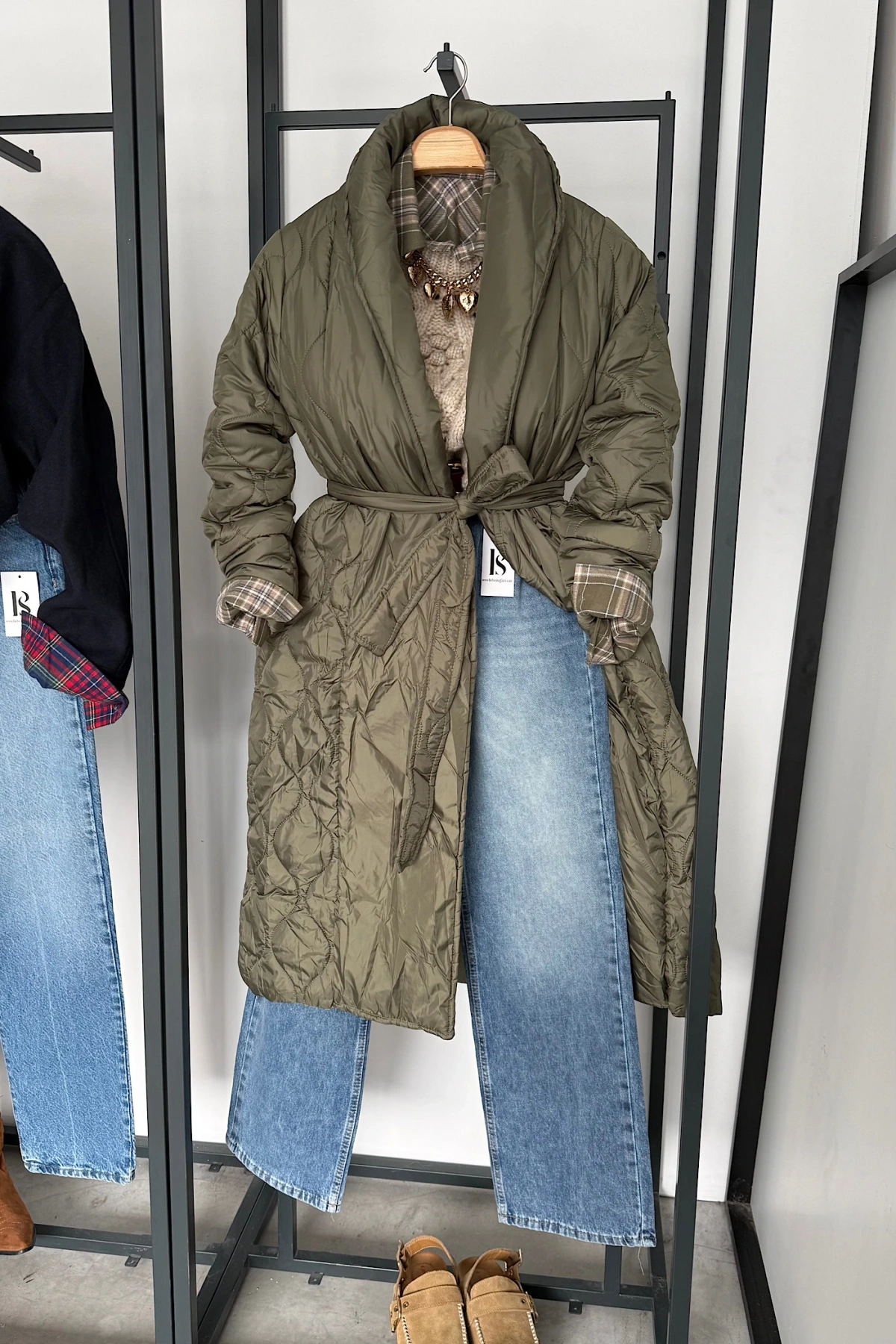 Kapitone Uzun Bağlamalı Mont Yeşil