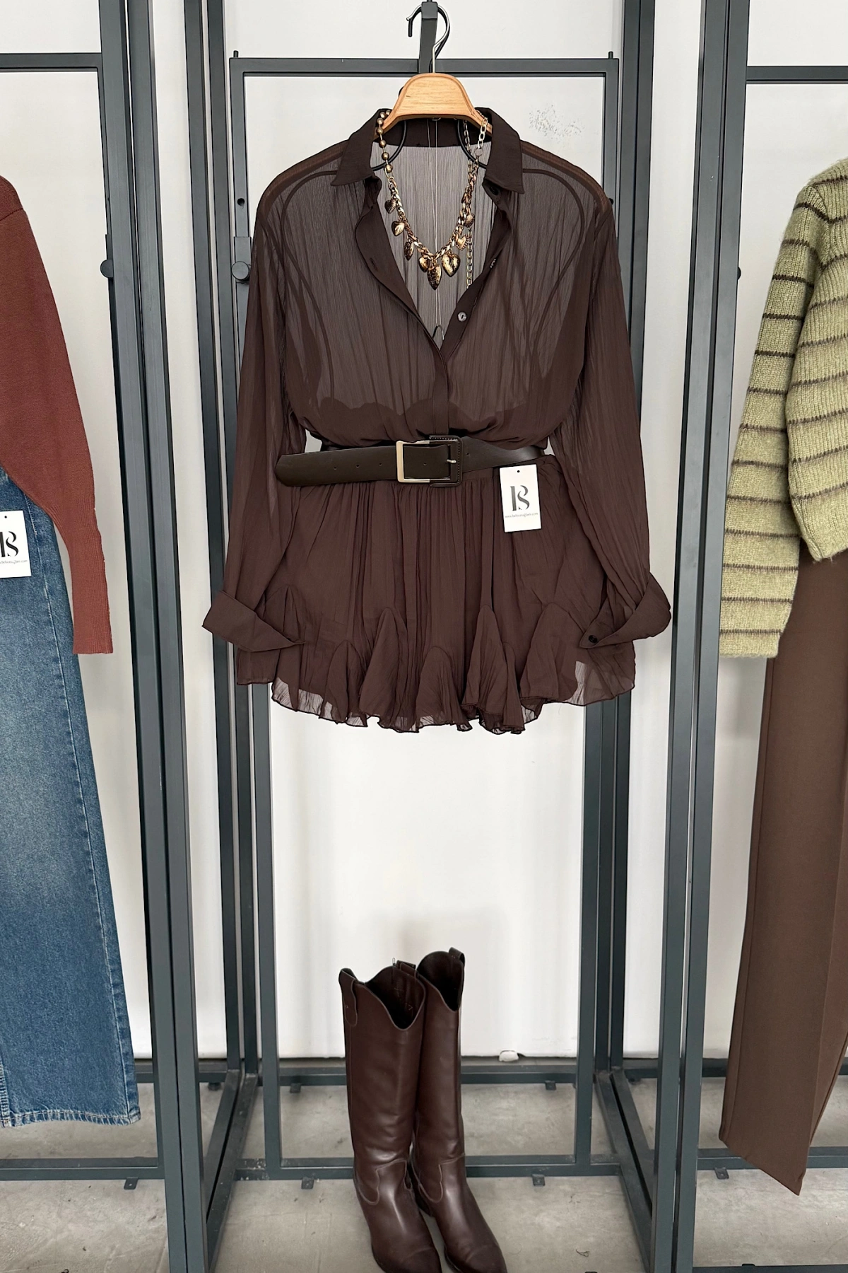 Kemer Detaylı Elbise Kahverengi