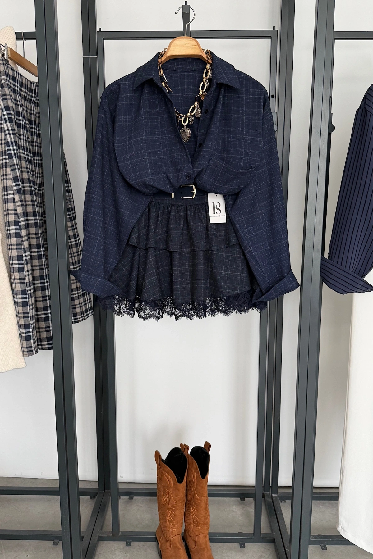 Kendinden Kemerli Dantel Detay Etek Lacivert