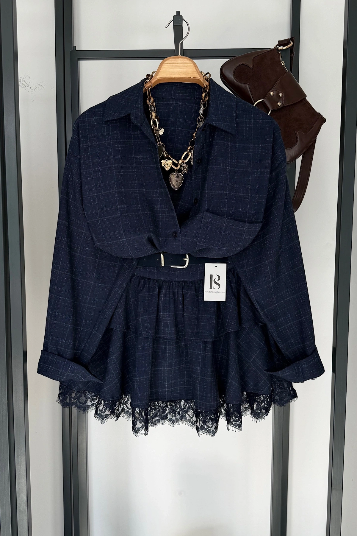 Kendinden Kemerli Etekli Takım Lacivert