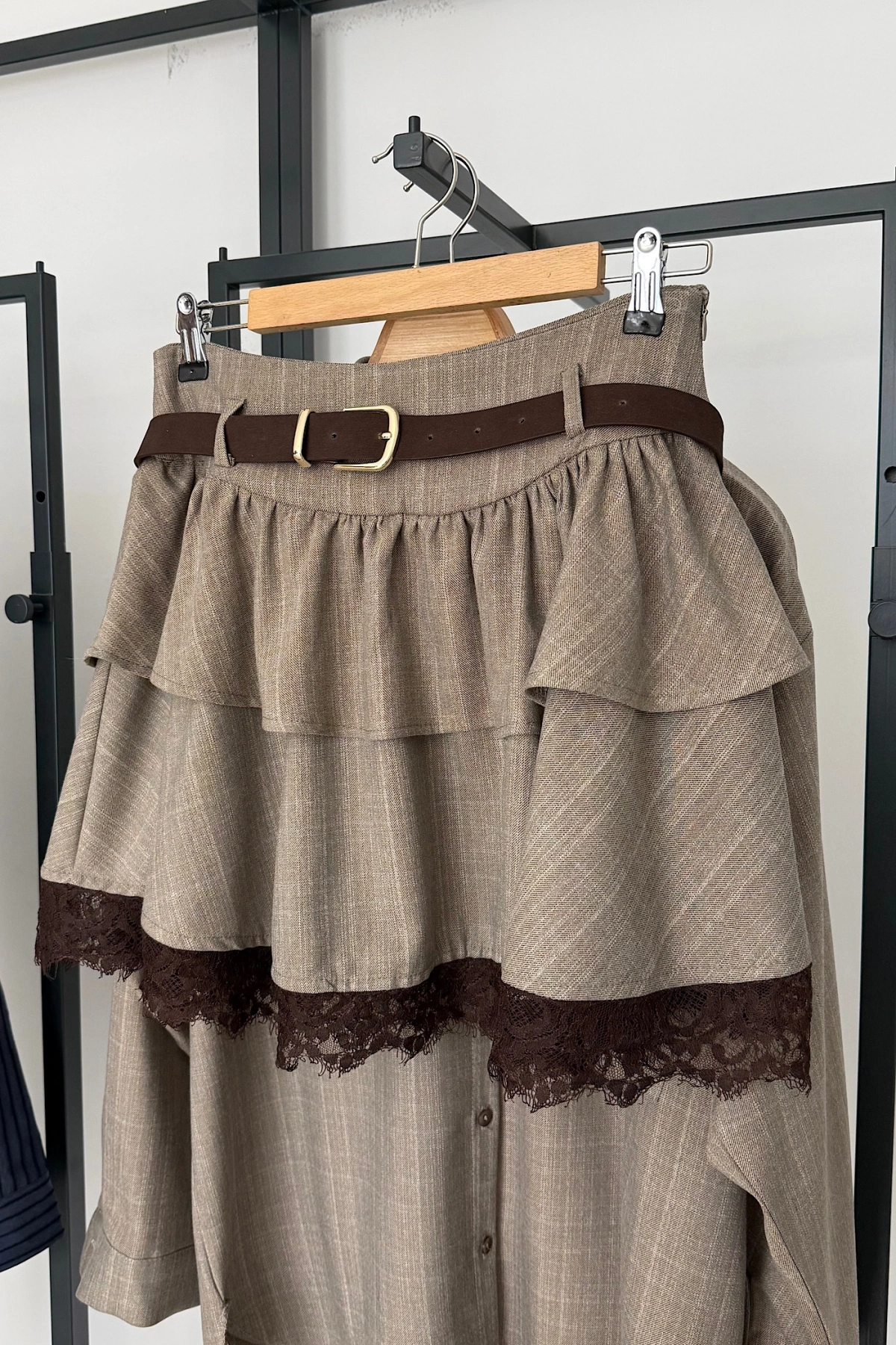 Kendinden Kemerli Etekli Takım Vizon