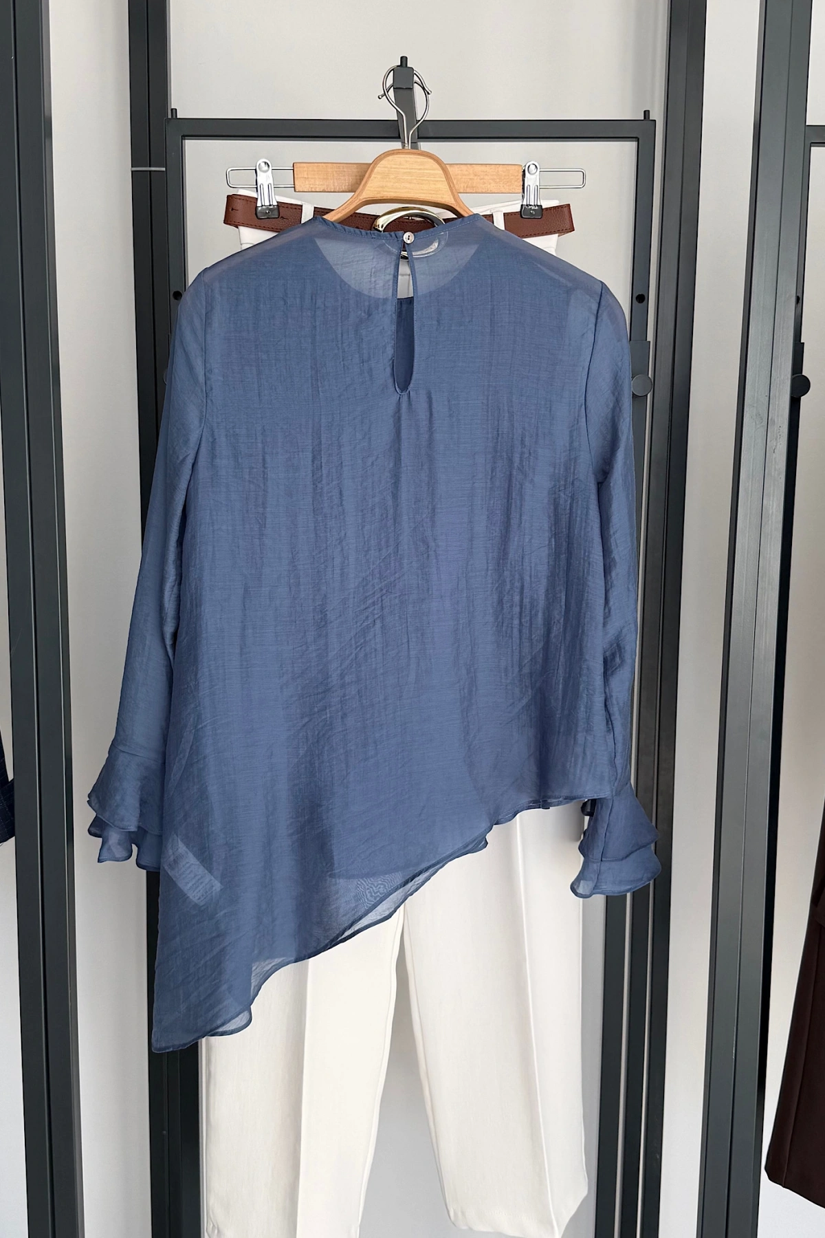 Kol Detaylı Katlı Uzun Kol Bluz Lacivert