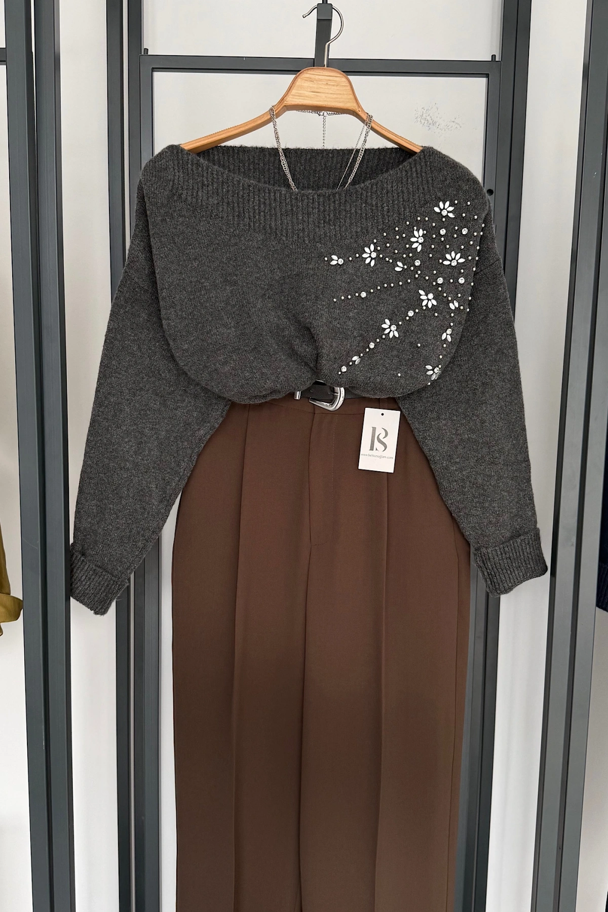 Omuzdan Taşlı Kazak Antrasit