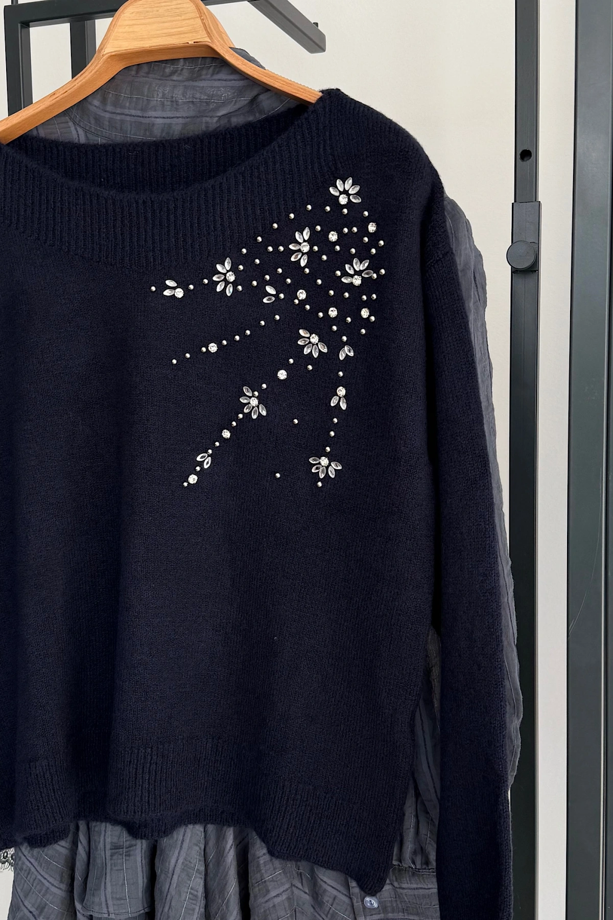 Omuzdan Taşlı Kazak Lacivert