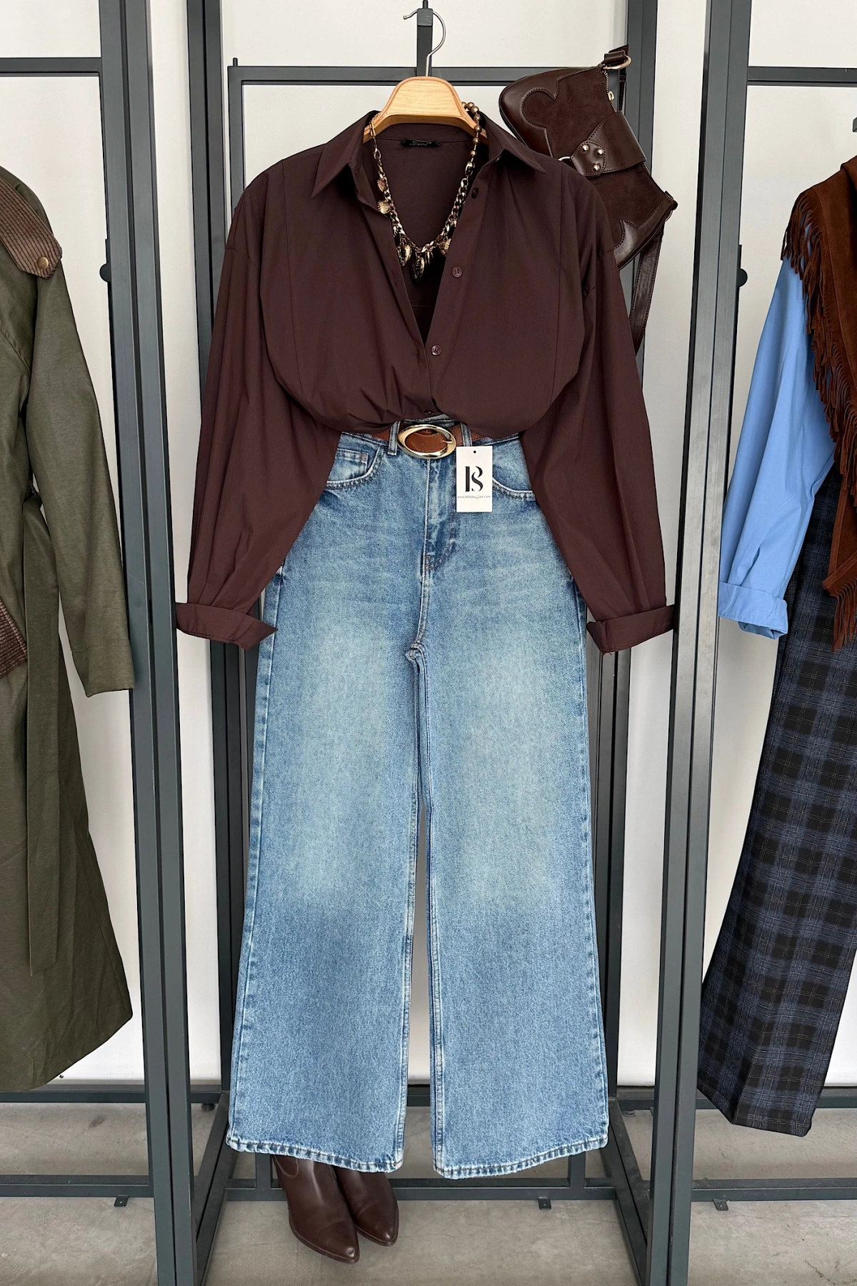 Önü Yırtmaçlı Gömlek Kahverengi