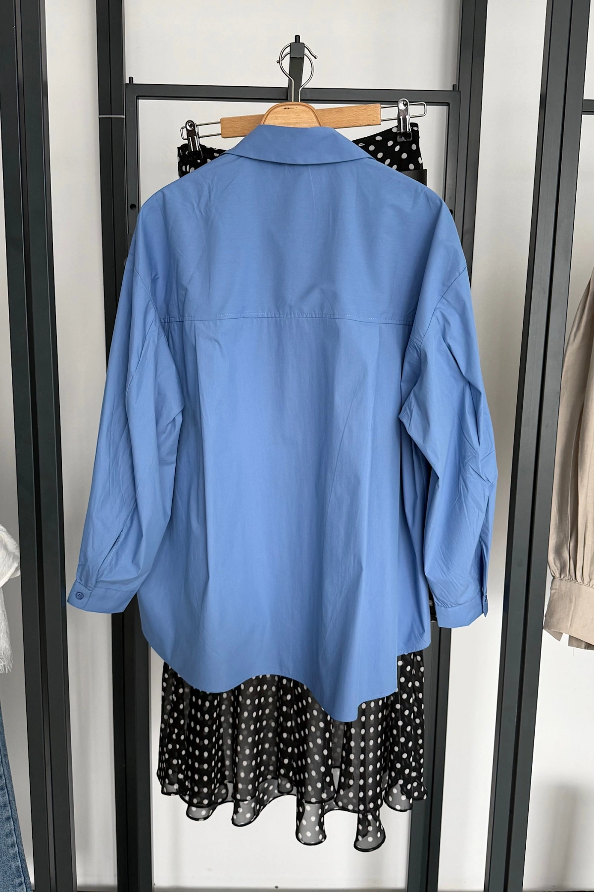 Önü Yırtmaçlı Gömlek Mavi