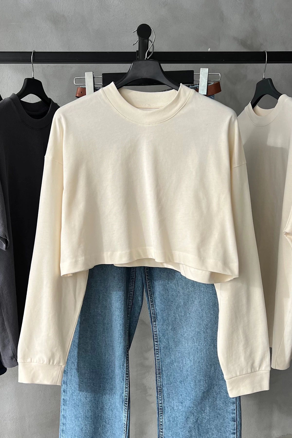 Oversize Uzun Kollu Crop Tshirt Krem