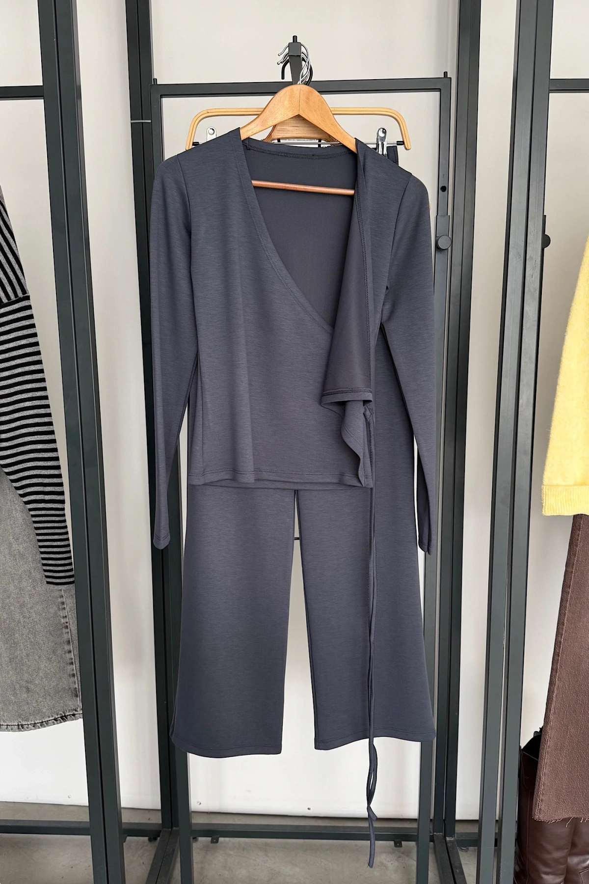 Oysh Kruvaze Takım Antrasit