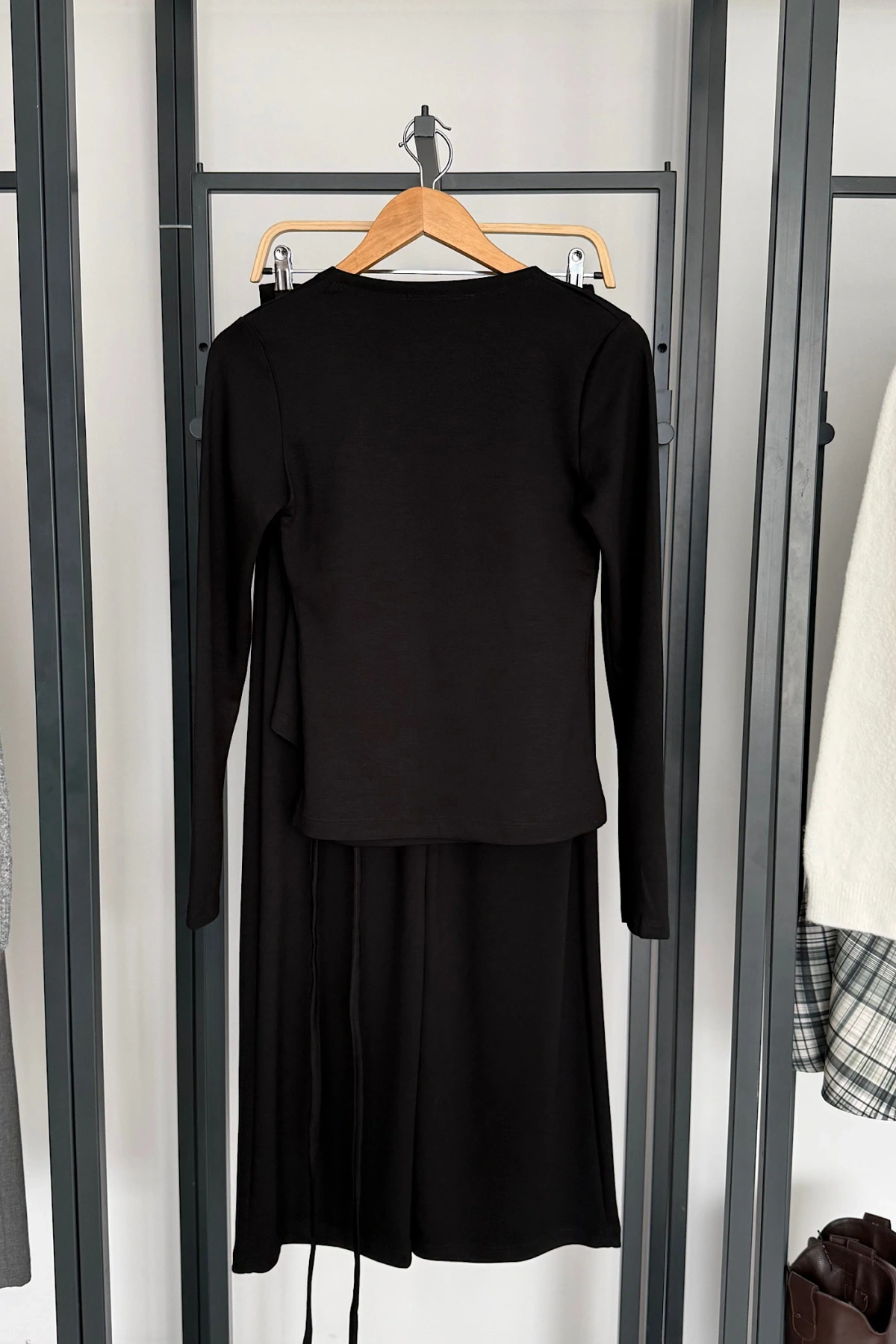 Oysh Kruvaze Takım Siyah