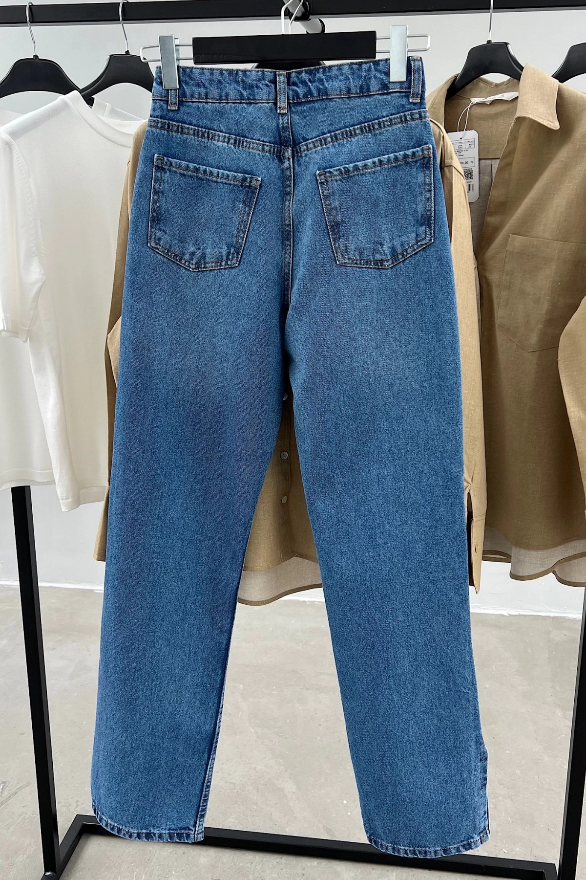 Side Slit Jeans
