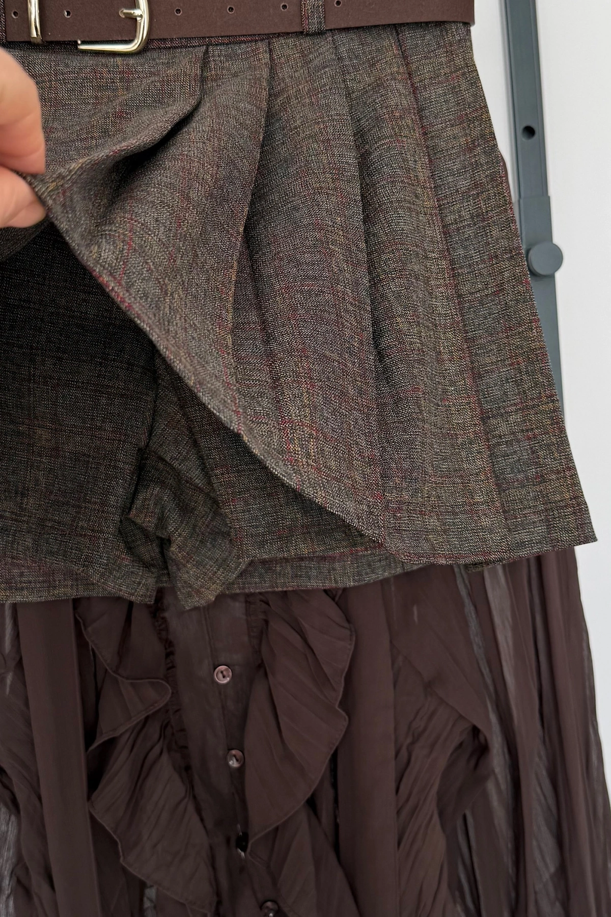 Pileli Kendinden Kemerli Ekose Şort Etek Kahverengi