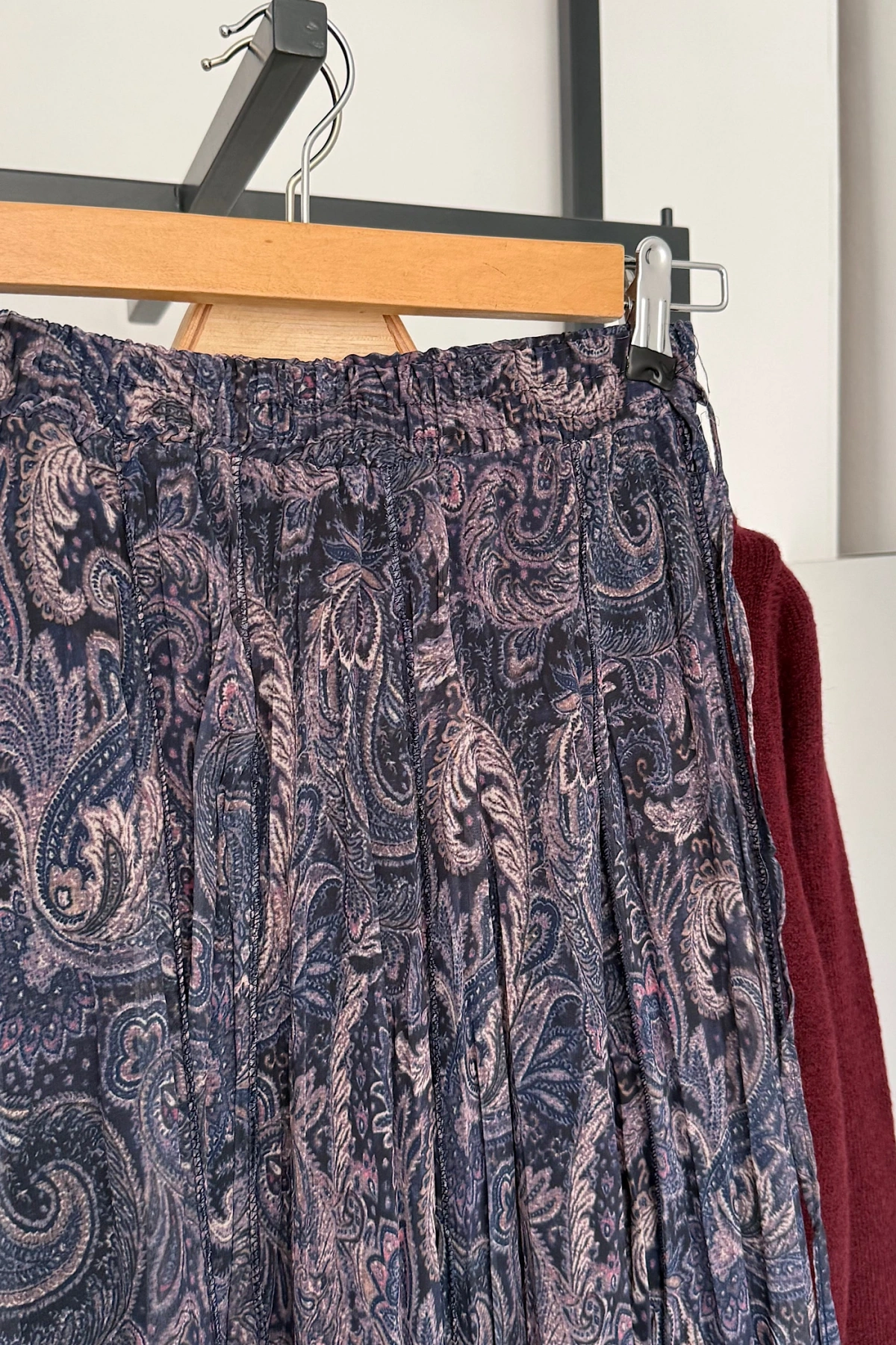 Pislik İsli Asimetrik Kesim İçi Astarlı Etek Lacivert