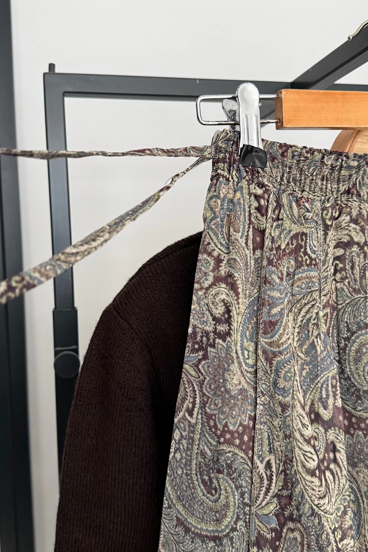 Pislik İsli Asimetrik Kesim İçi Astarlı Etek Yeşil