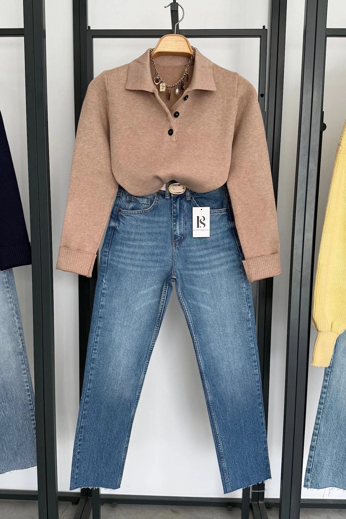 Polo Yaka 3 Düğmeli Kazak Camel