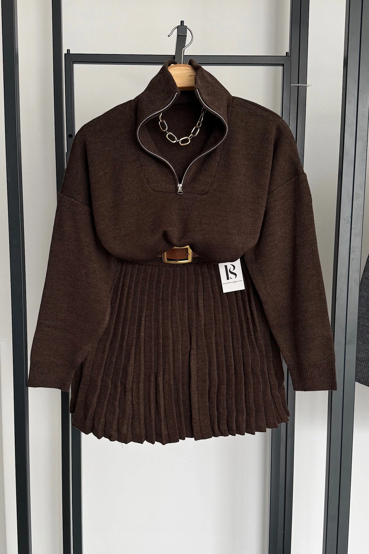 Polo Yaka Etekli Takım Kahverengi