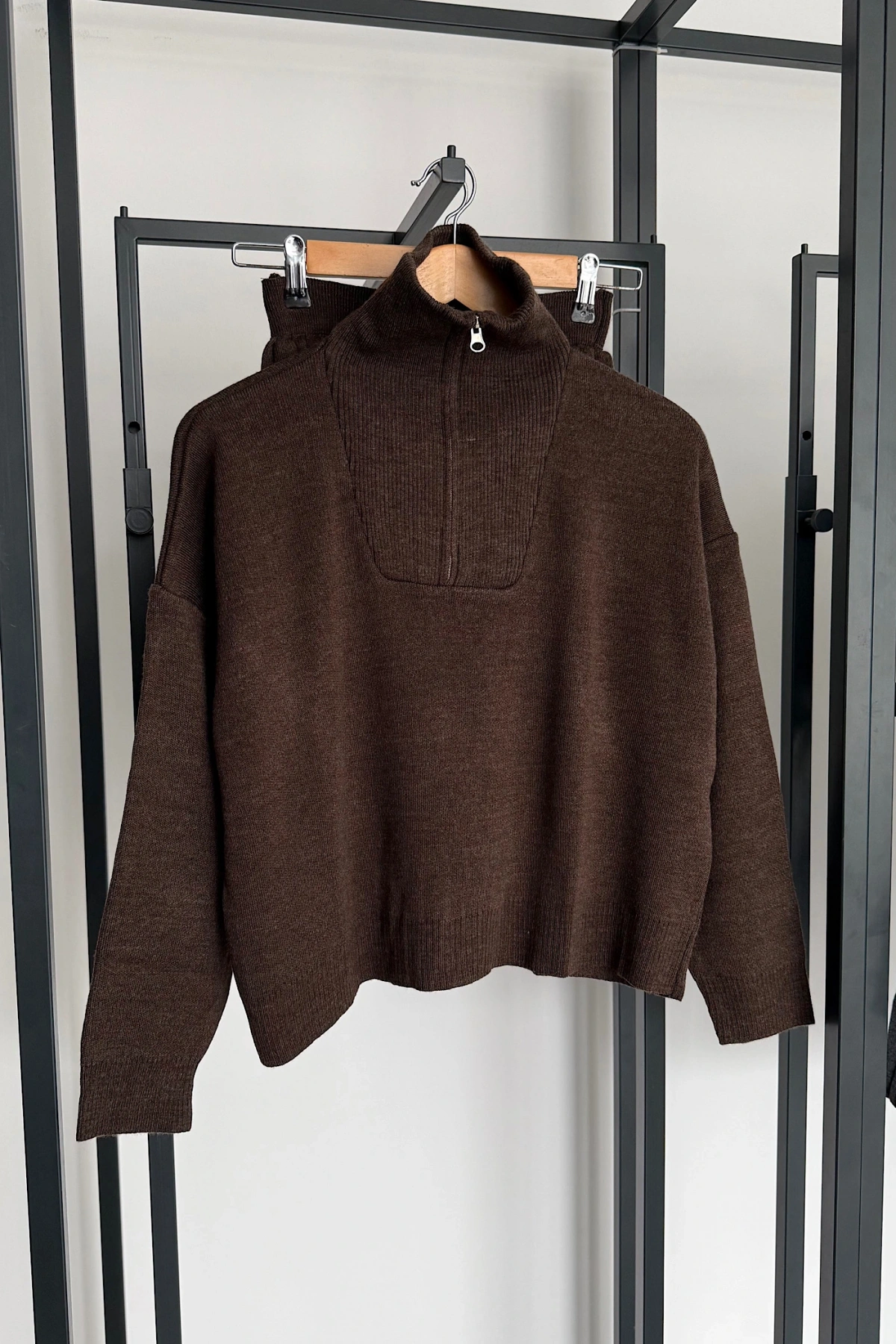 Polo Yaka Etekli Takım Kahverengi