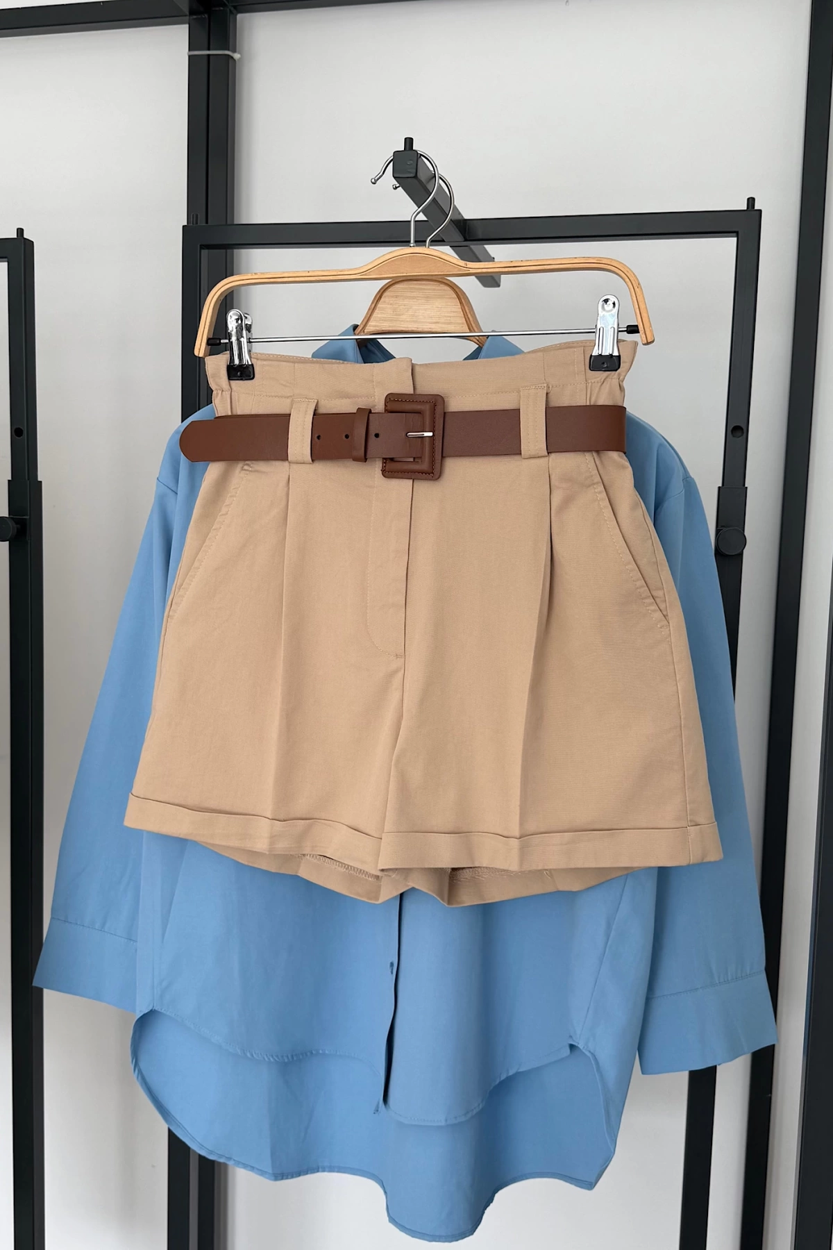 Premıum Beli Lastikli Kemerli Şort Camel