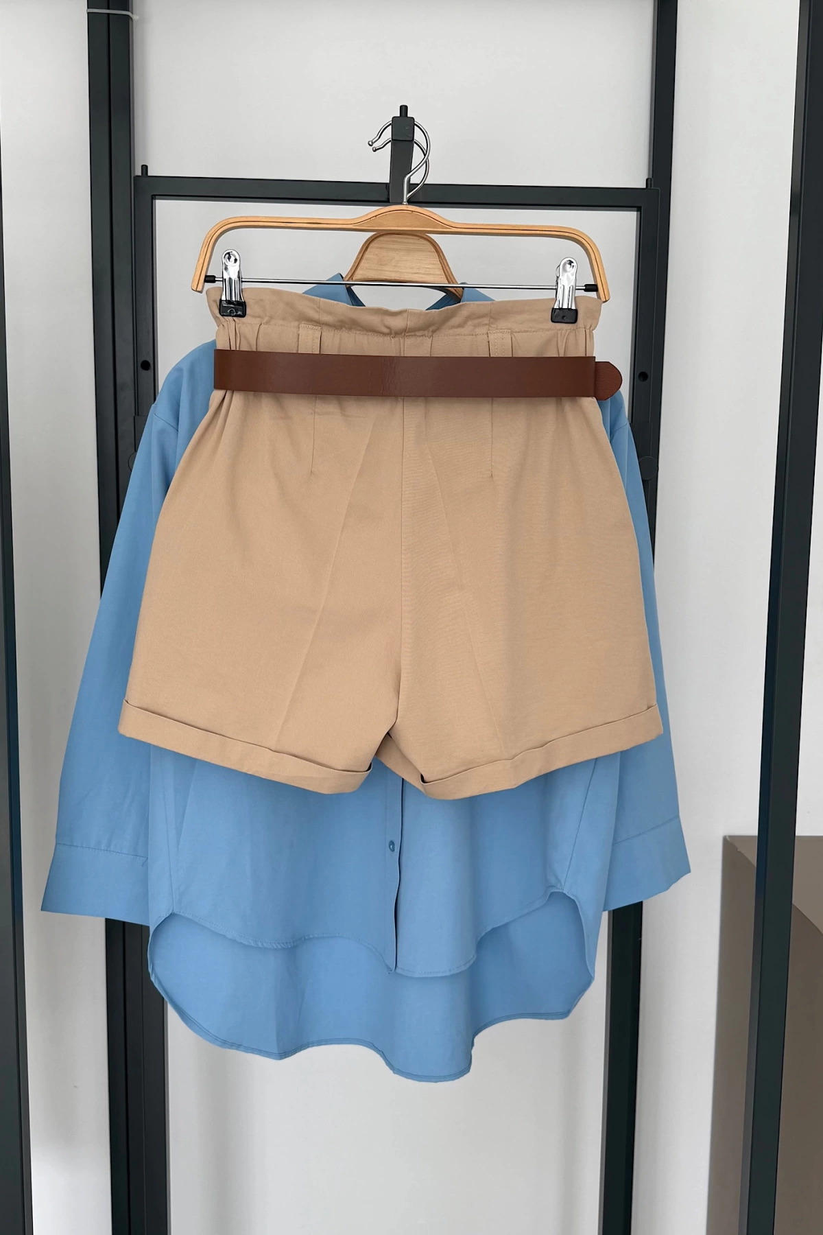 Premıum Beli Lastikli Kemerli Şort Camel