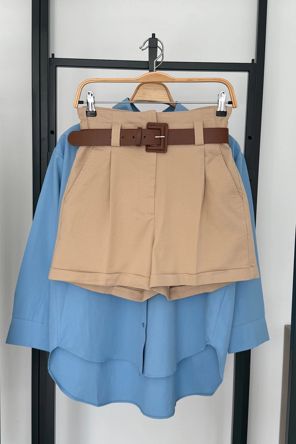 Premıum Beli Lastikli Kemerli Şort Camel