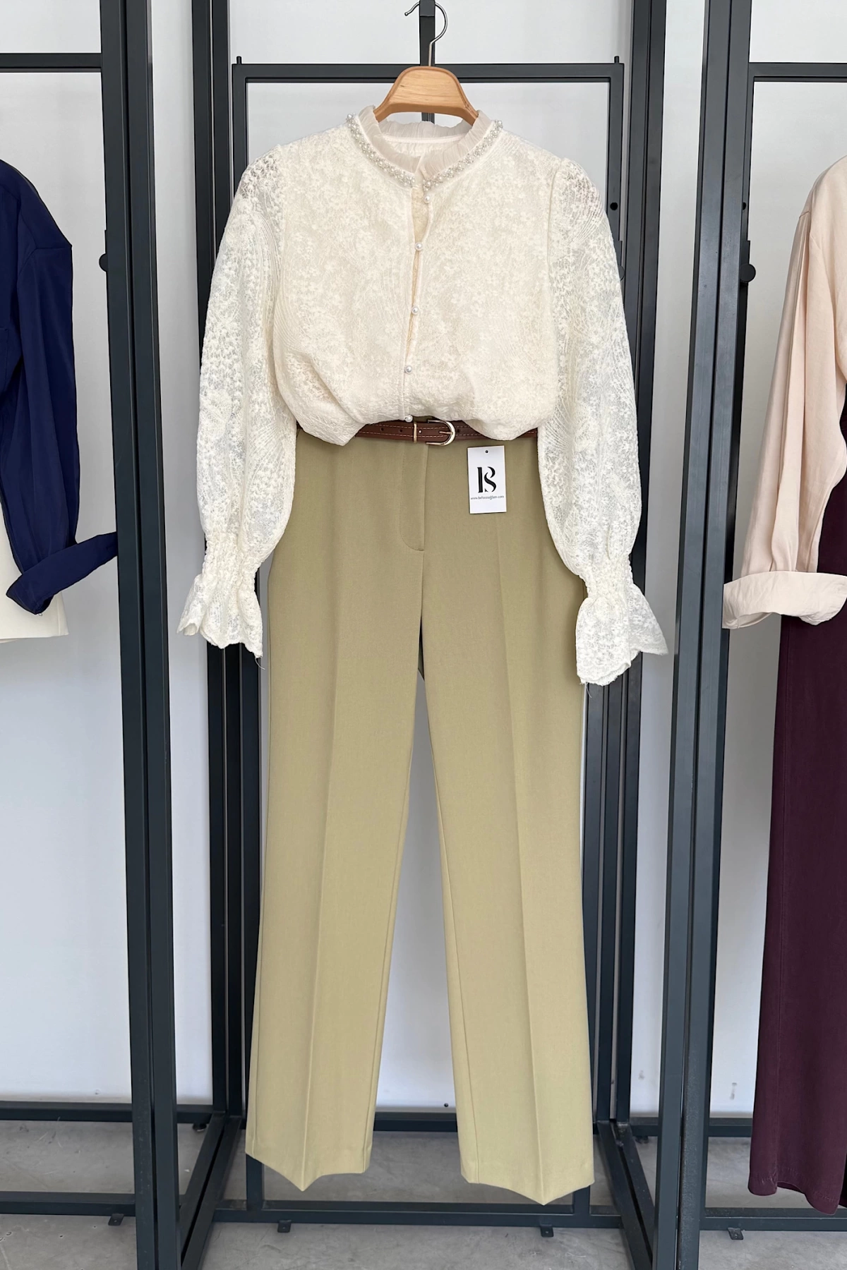 Premıum Kemerli Düz Fit Pantolon Çağla