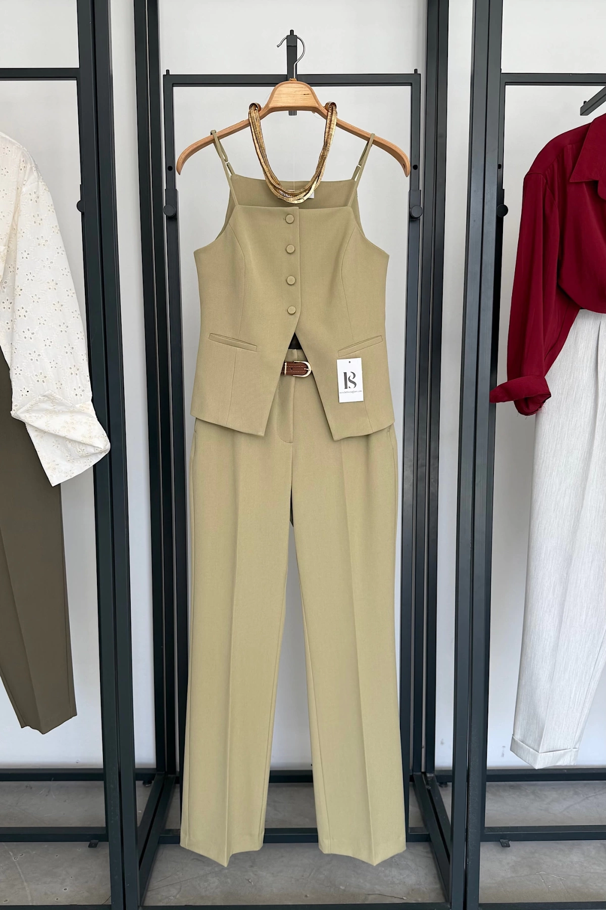 Premıum Kemerli Düz Fit Pantolon Çağla