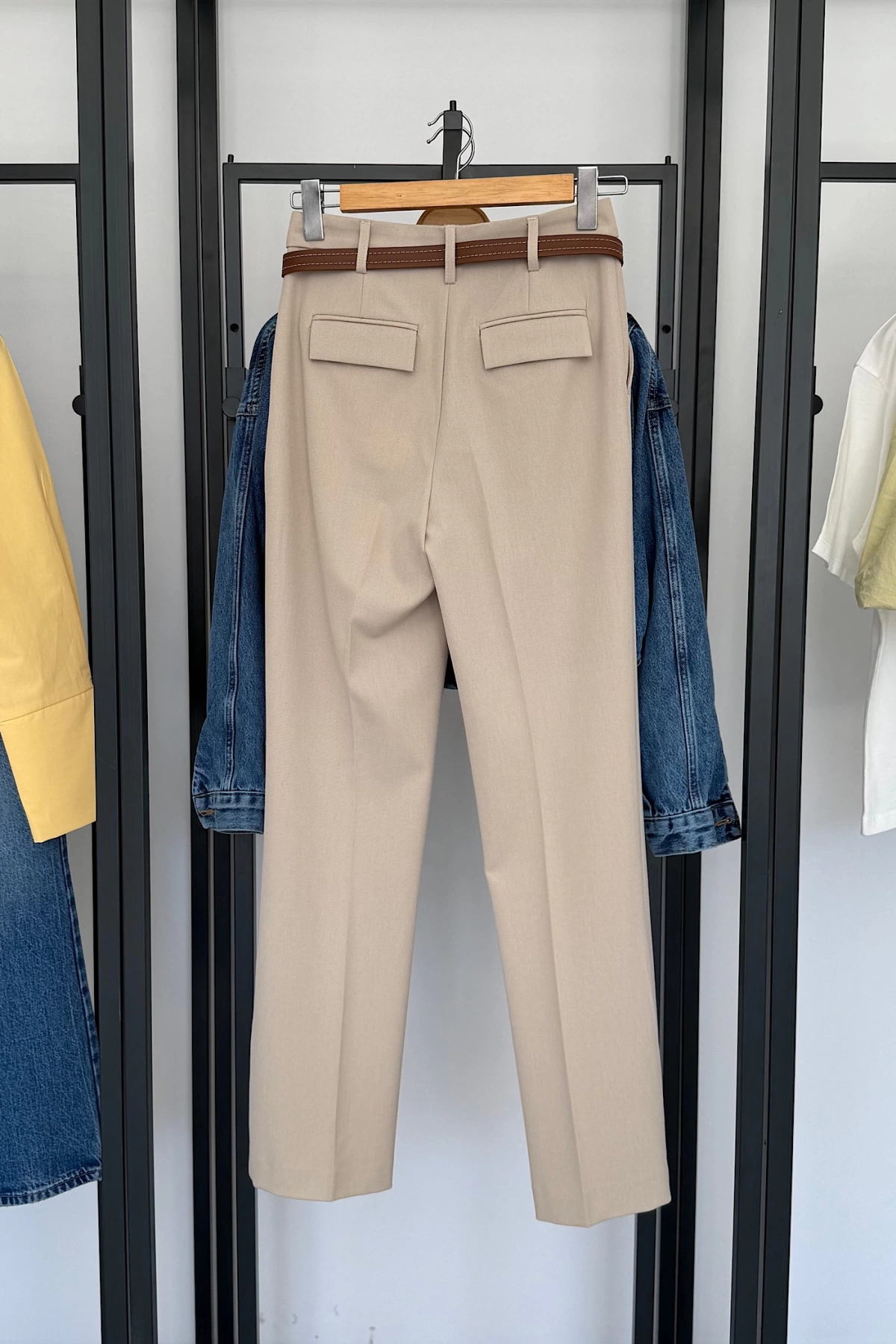 Premıum Kemerli Düz Fit Pantolon Taş