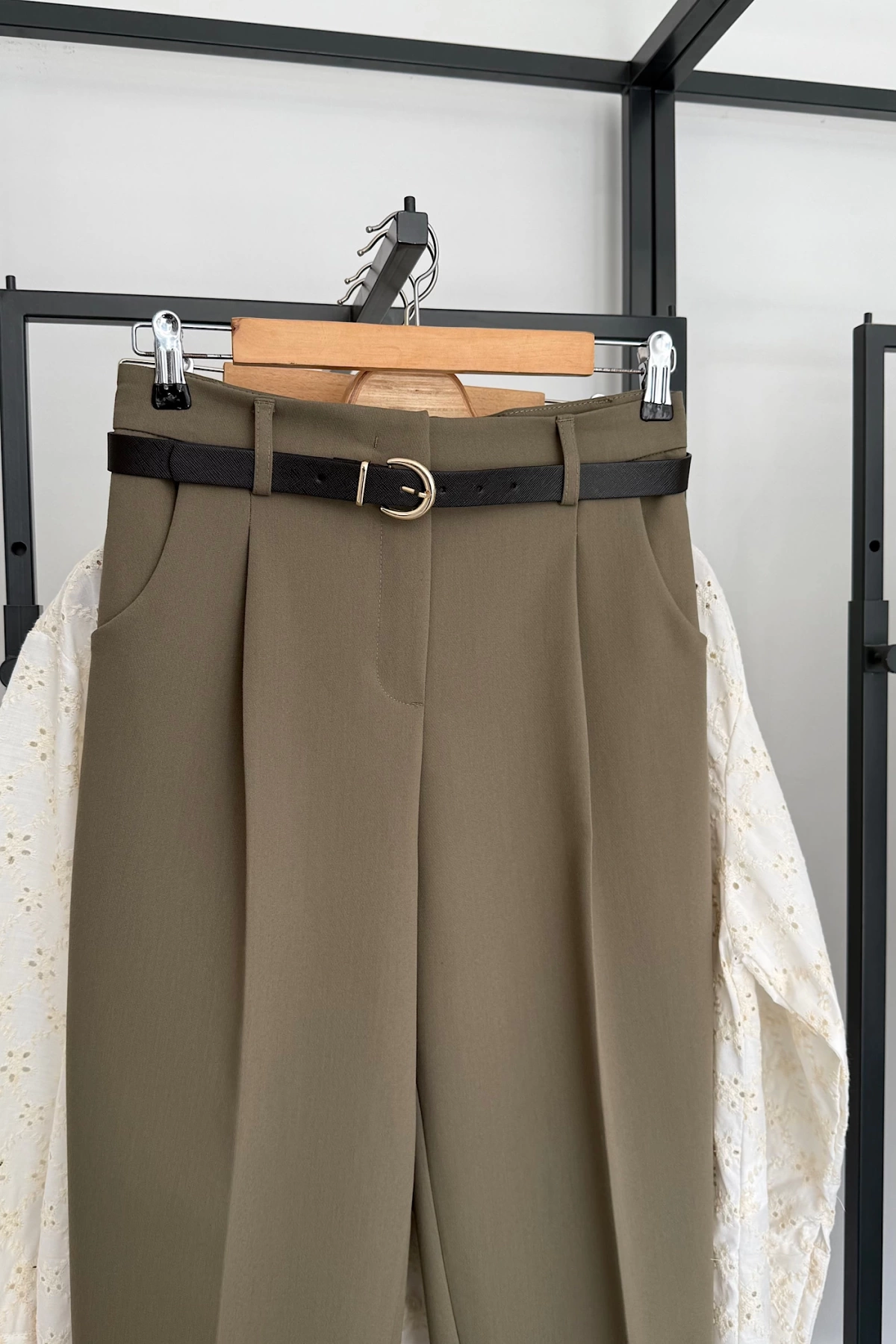 Premıum Kemerli Havuç Fit Pantolon Yeşil