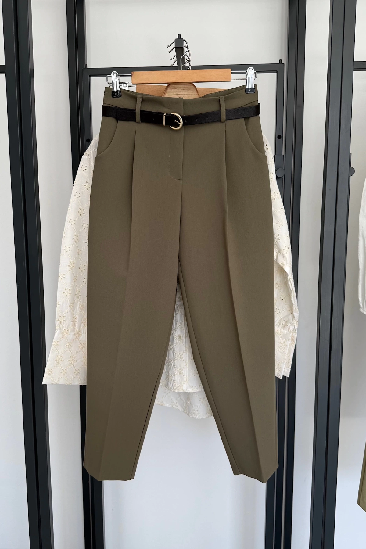 Premıum Kemerli Havuç Fit Pantolon Yeşil