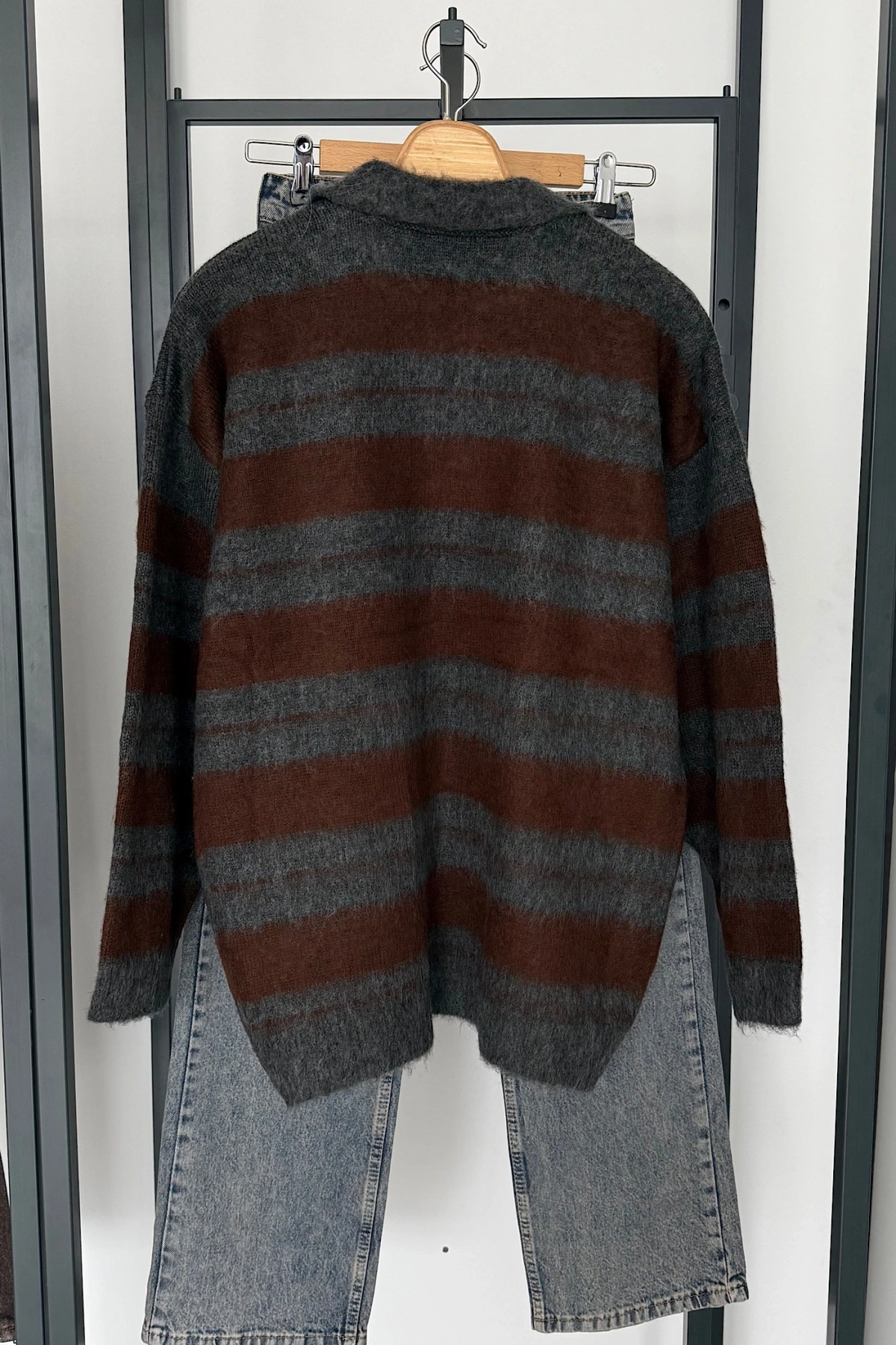 Sakallı Çizgili Kazak Antrasit-Kahve