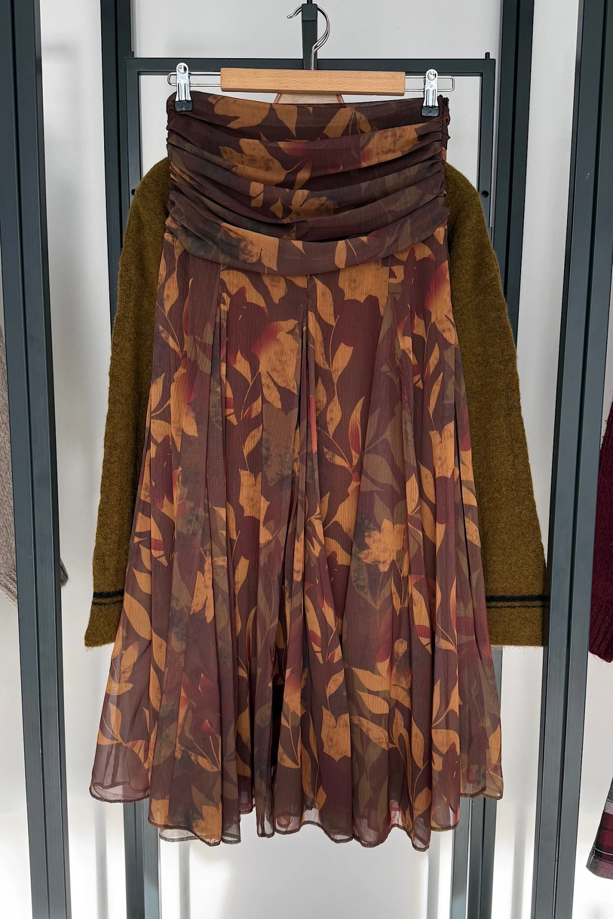 Şal Desen Etek Yaprak Desen