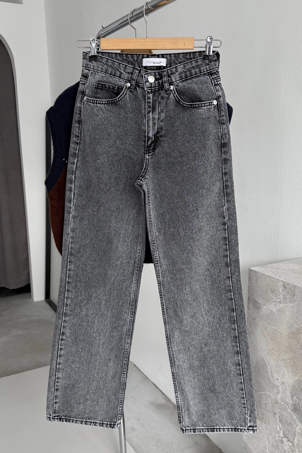 Straight Fit Vintage Görünümlü Jean Gri Yıkamalı