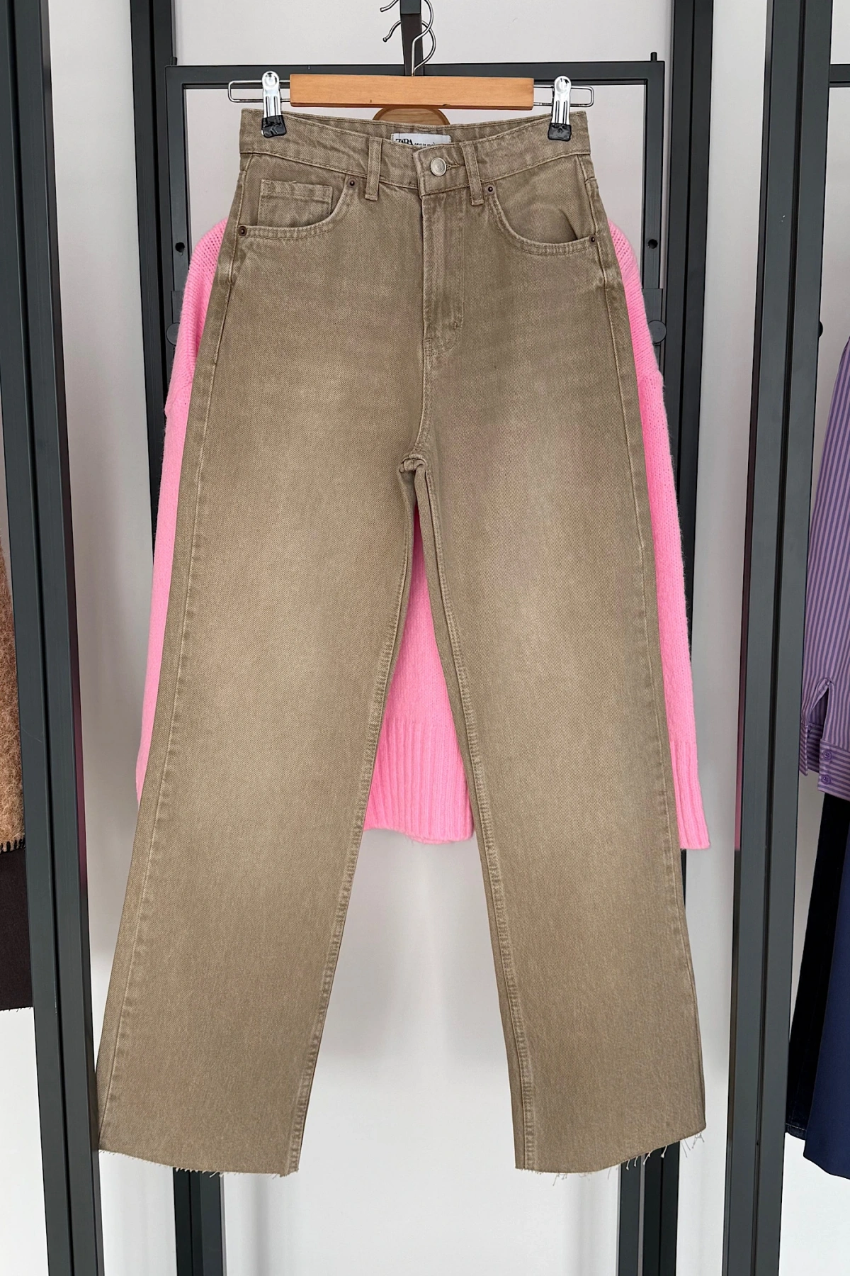 Straight Fit Vintage Görünümlü Kesik Paça Jean Bej
