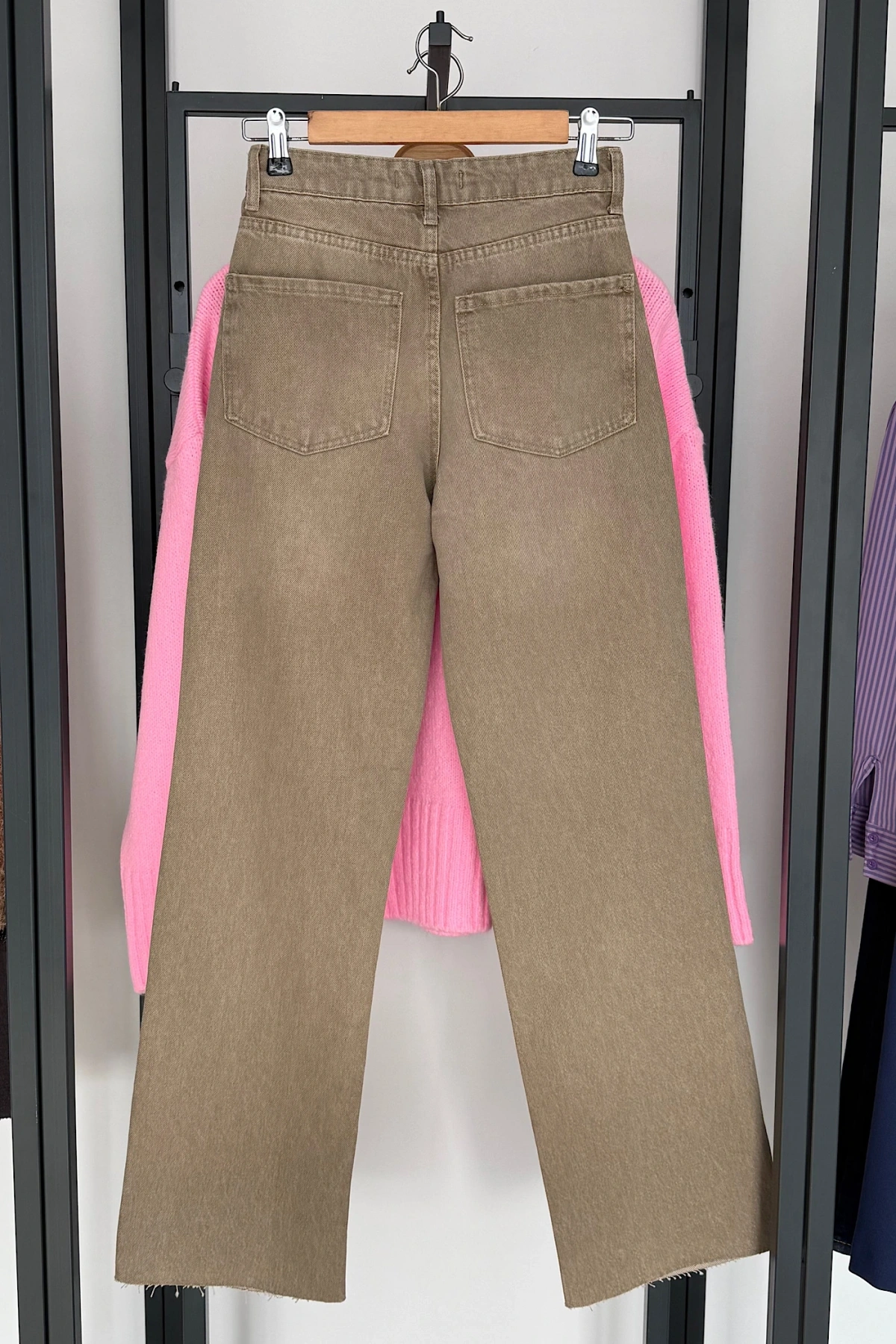 Straight Fit Vintage Görünümlü Kesik Paça Jean Bej