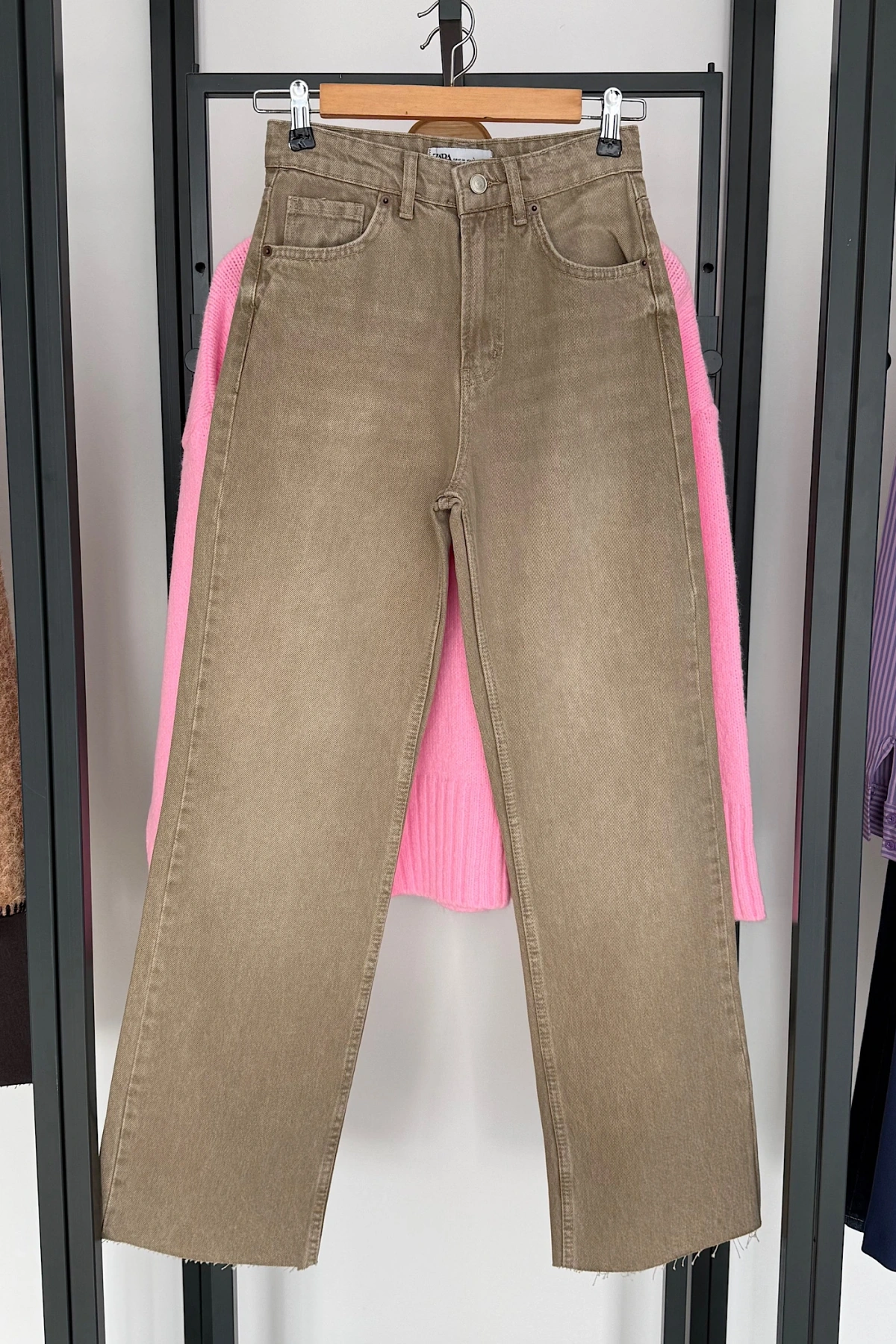Straight Fit Vintage Görünümlü Kesik Paça Jean Bej