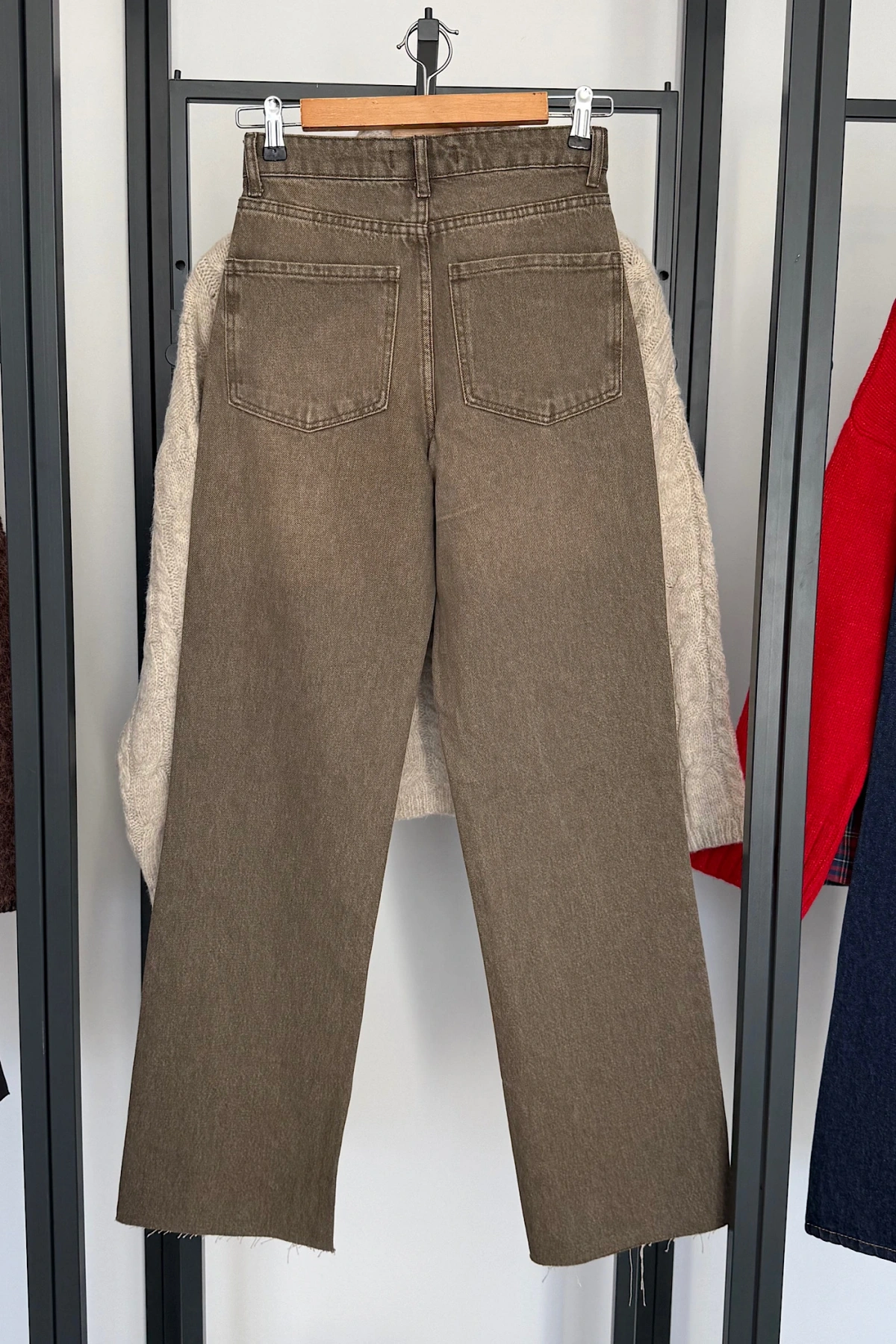 Straight Fit Vintage Görünümlü Kesik Paça Jean Haki