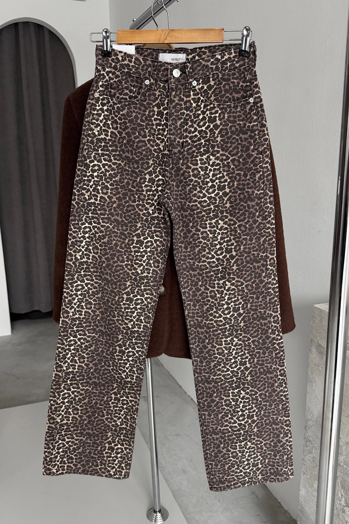 Straight Yüksek Bel Leopar Desenli Jean Leopar