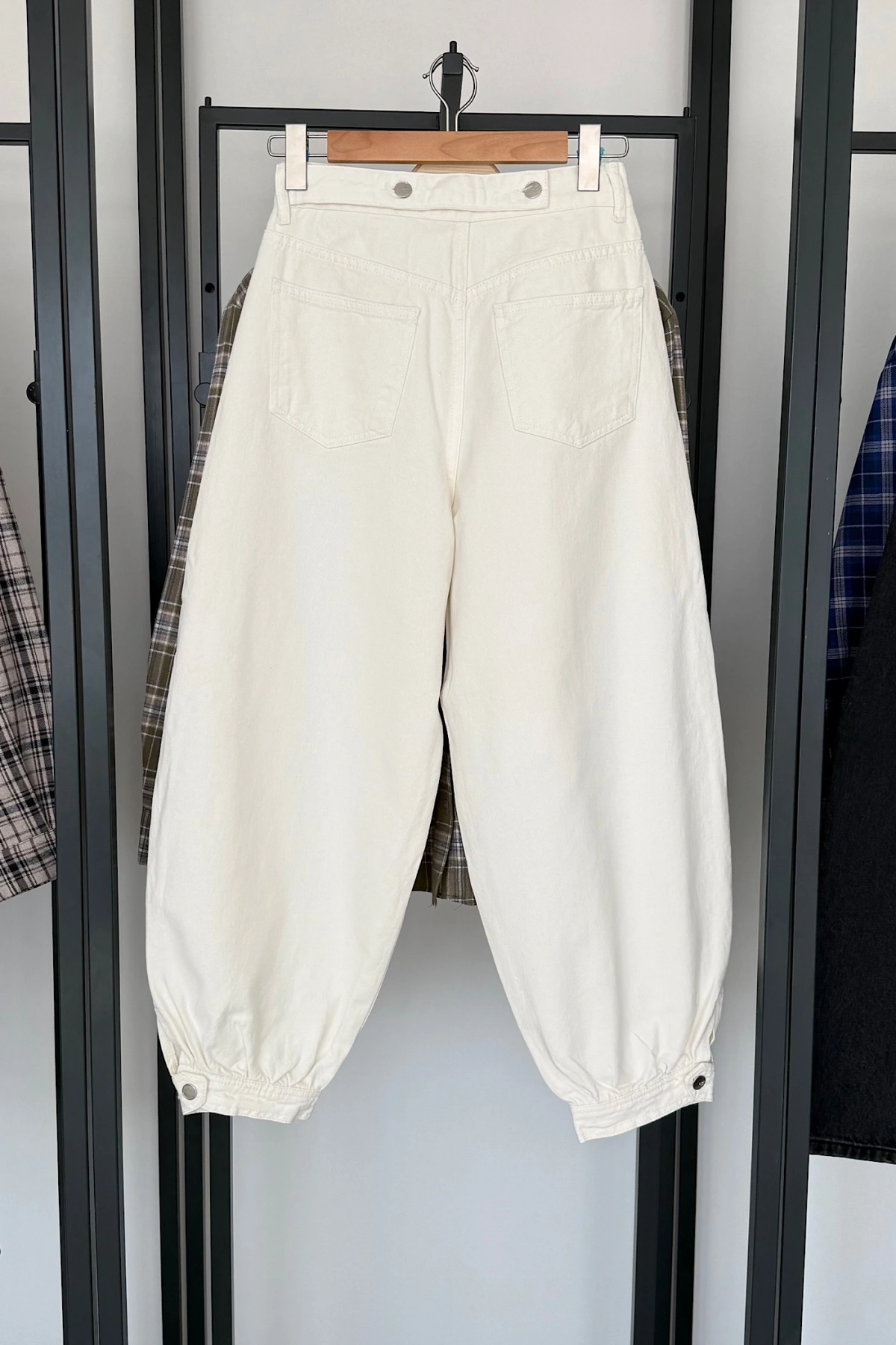 Tapered Jean Ekru