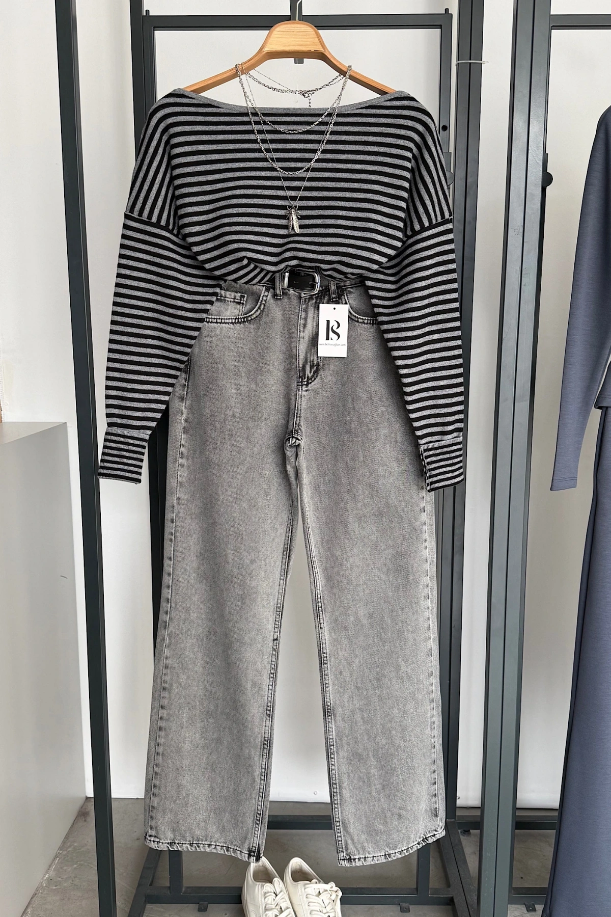 Tek Omzu Açık Çizgili Kazak Koyu Gri-Siyah