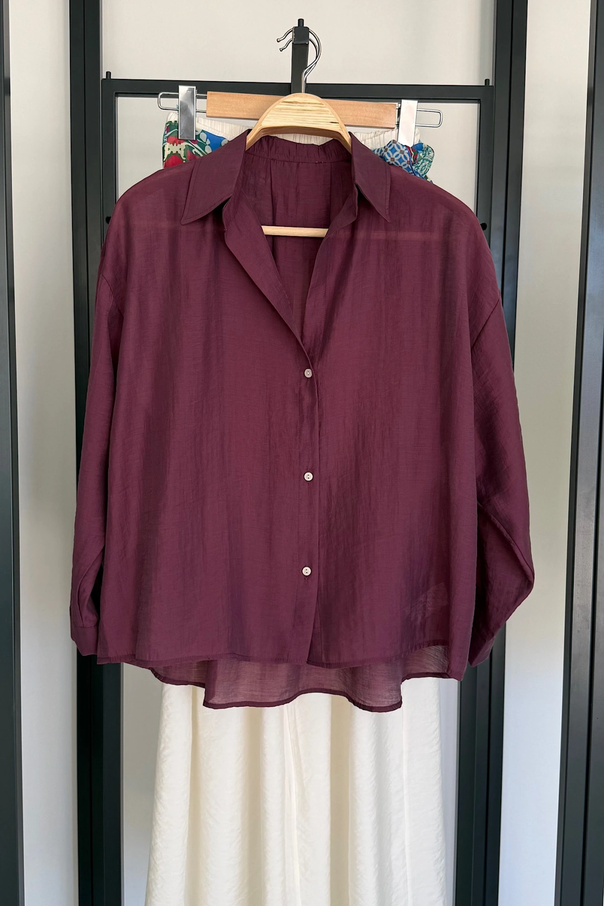 Üç Düğmeli Basic Gömlek Bordo