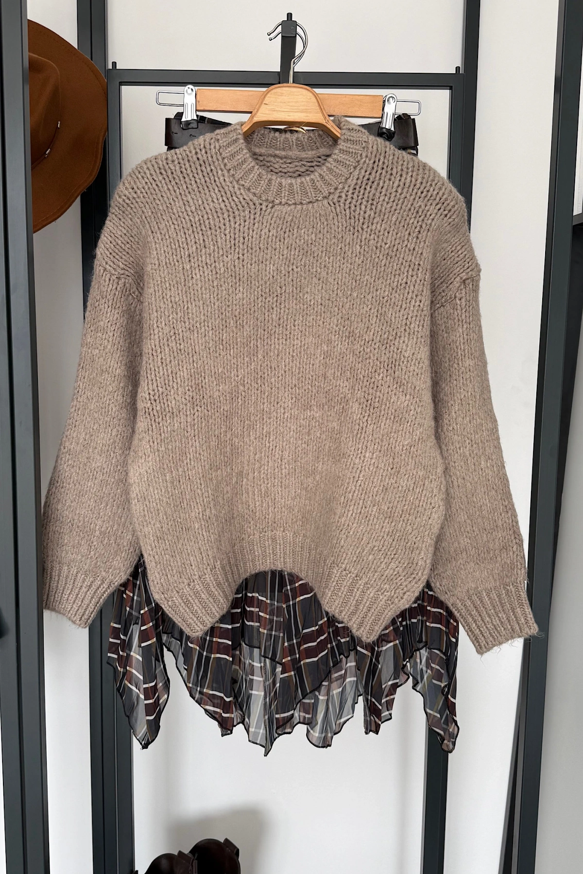 Uzun Kollu Kazak Açık Vizon