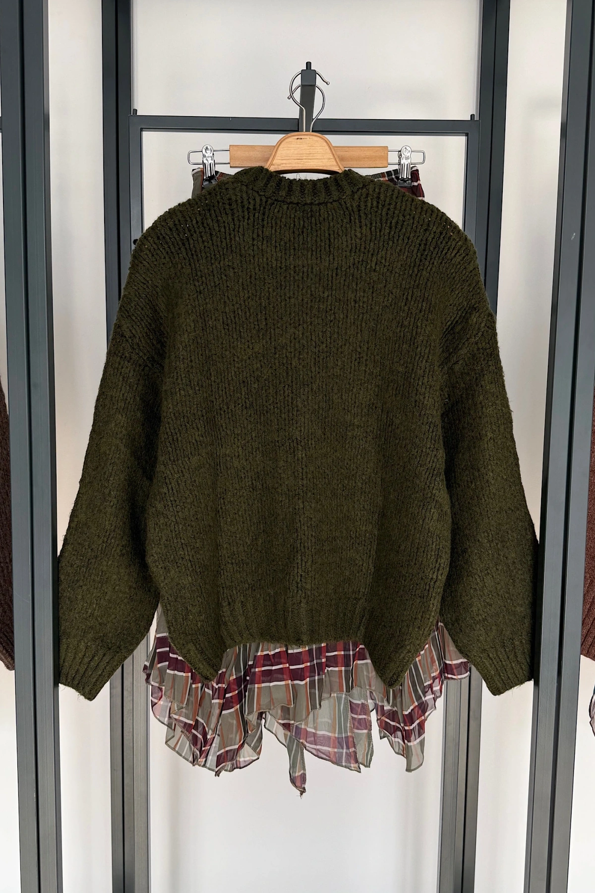 Uzun Kollu Kazak Haki