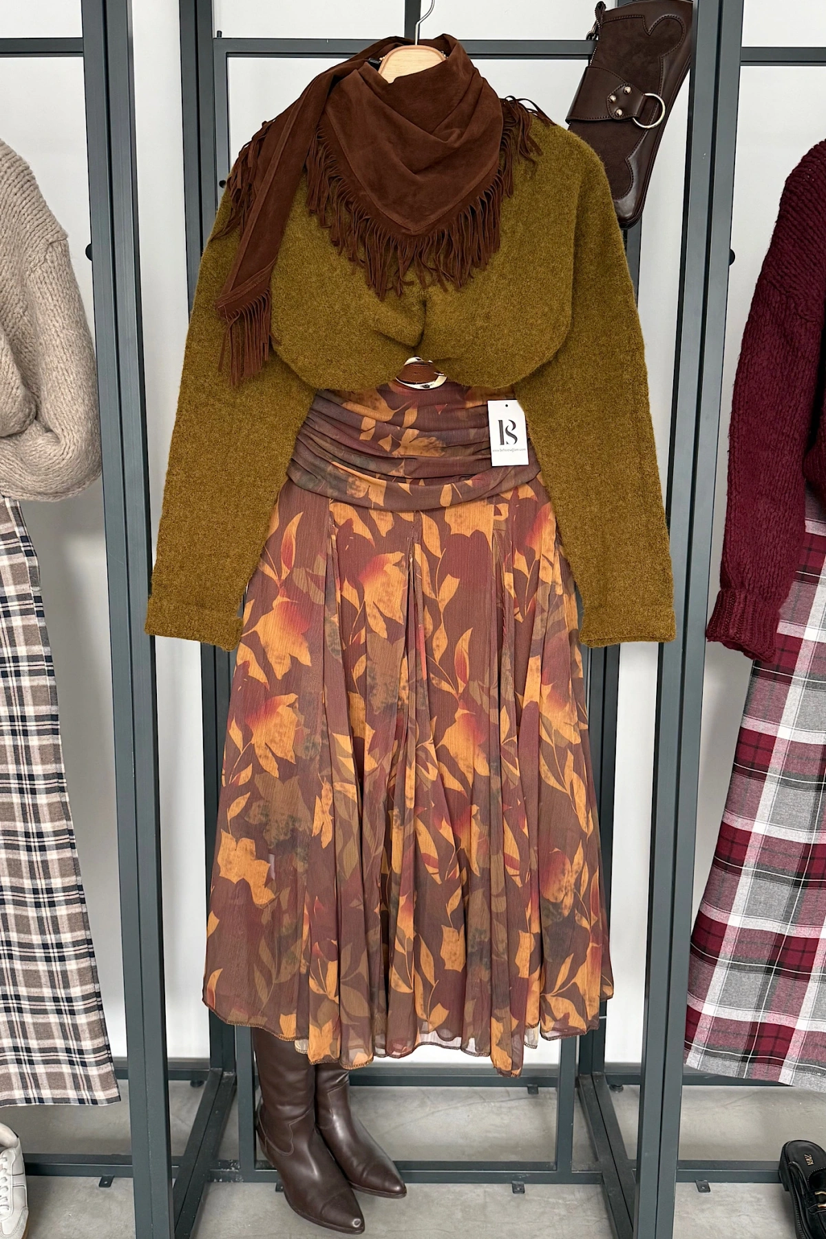 V Yaka Şeritli Kazak Haki