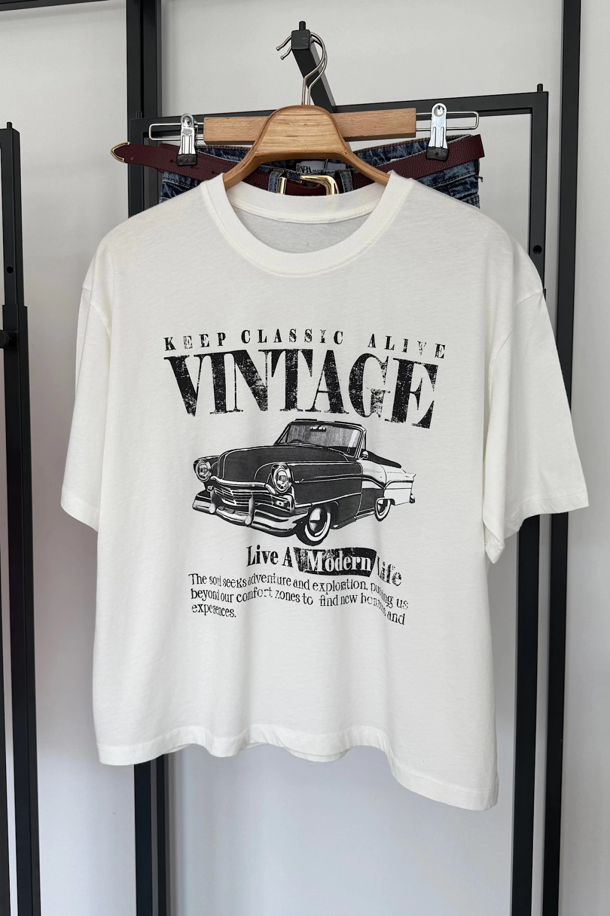 Vintage Araba Baskılı T-shirt Krem