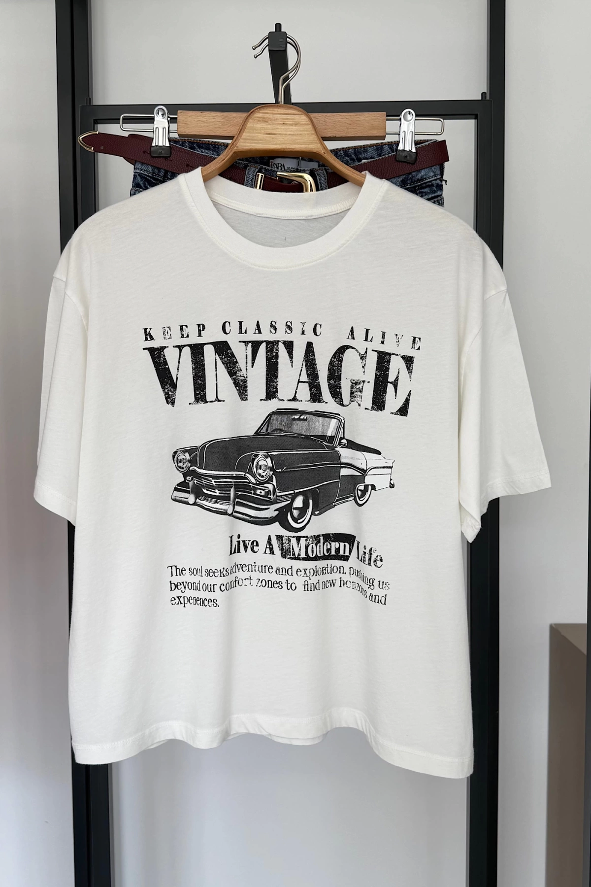 Vintage Araba Baskılı T-shirt Krem